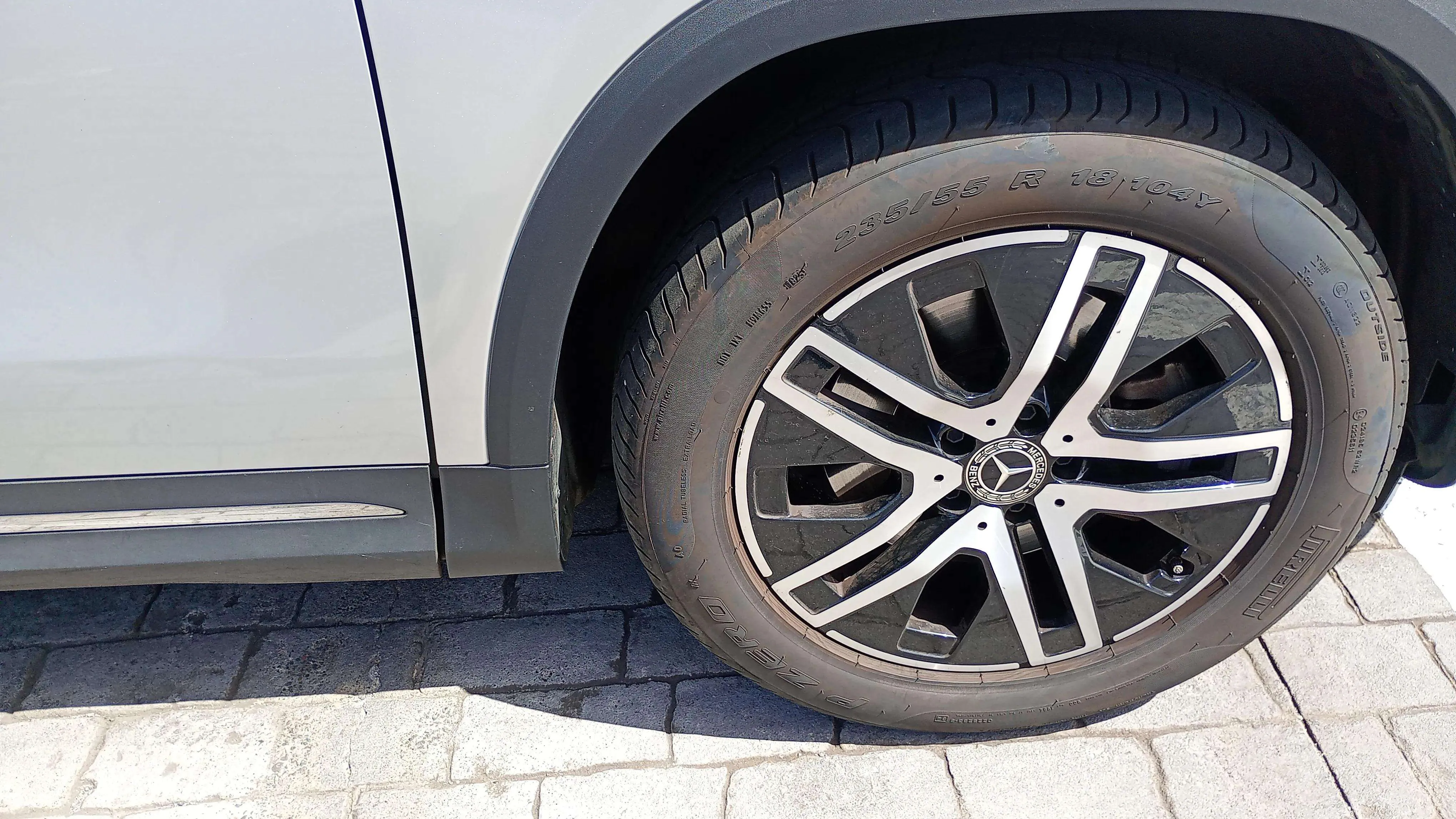 Mercedes-Benz GLA 250 e - foto 19