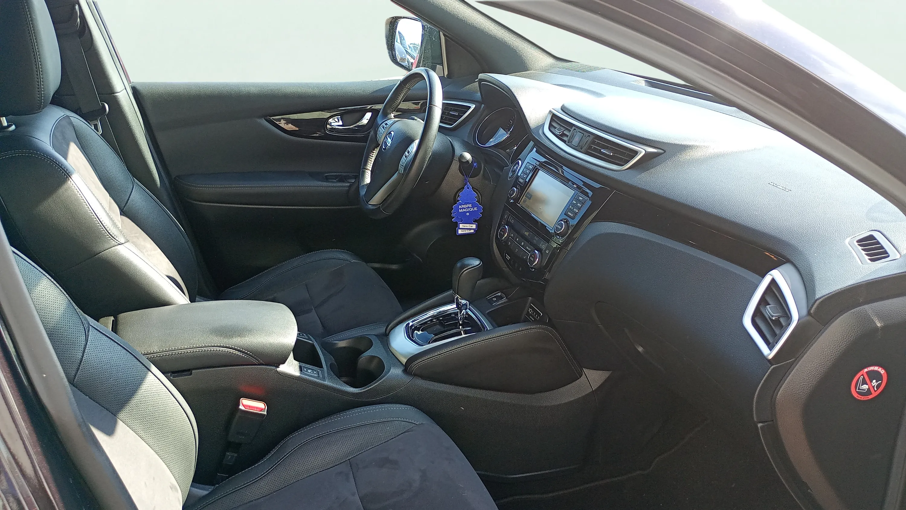 Nissan Qashqai DIG-T Xtronic Tekna - foto 13