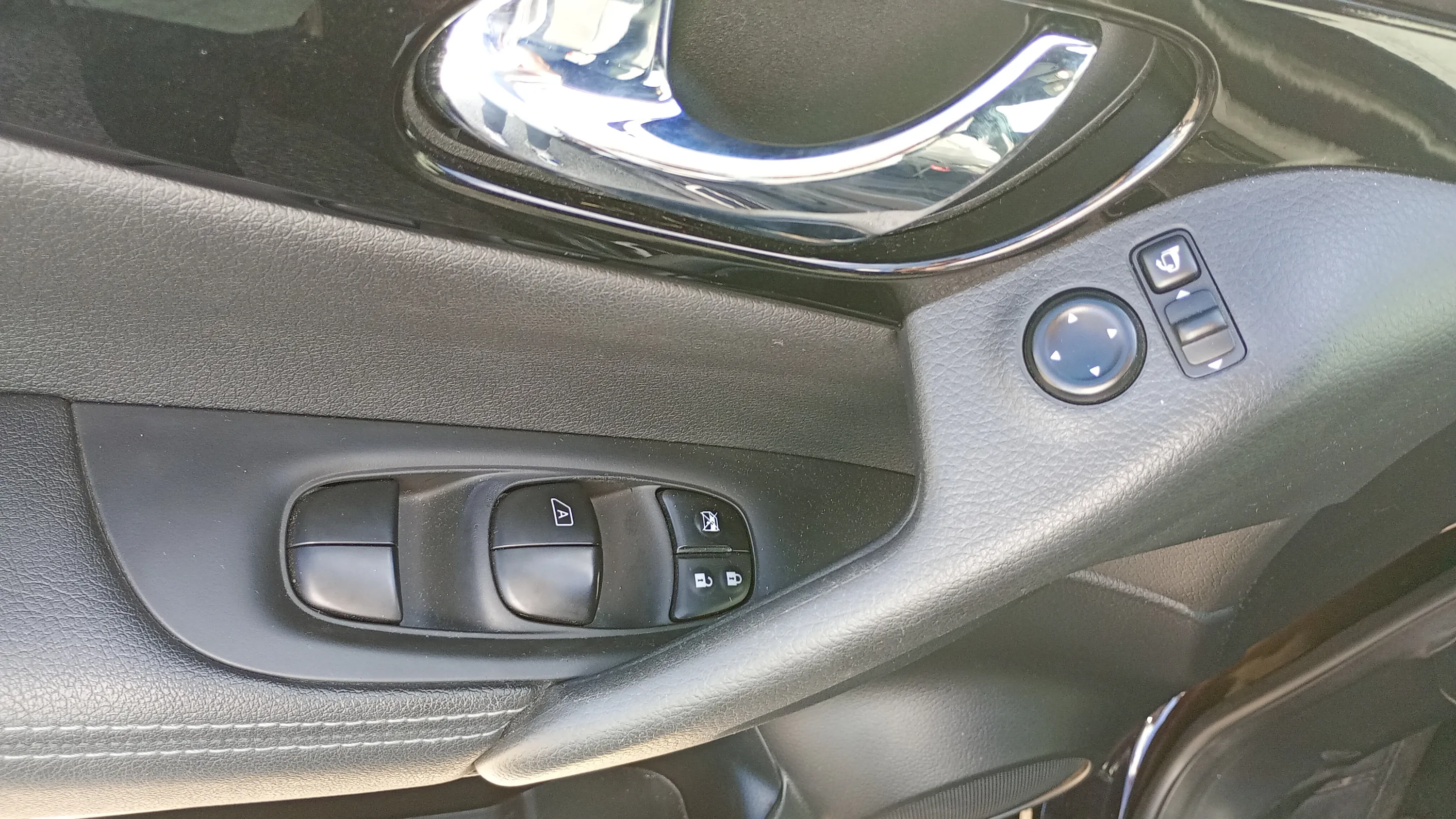 Nissan Qashqai DIG-T Xtronic Tekna - foto 17