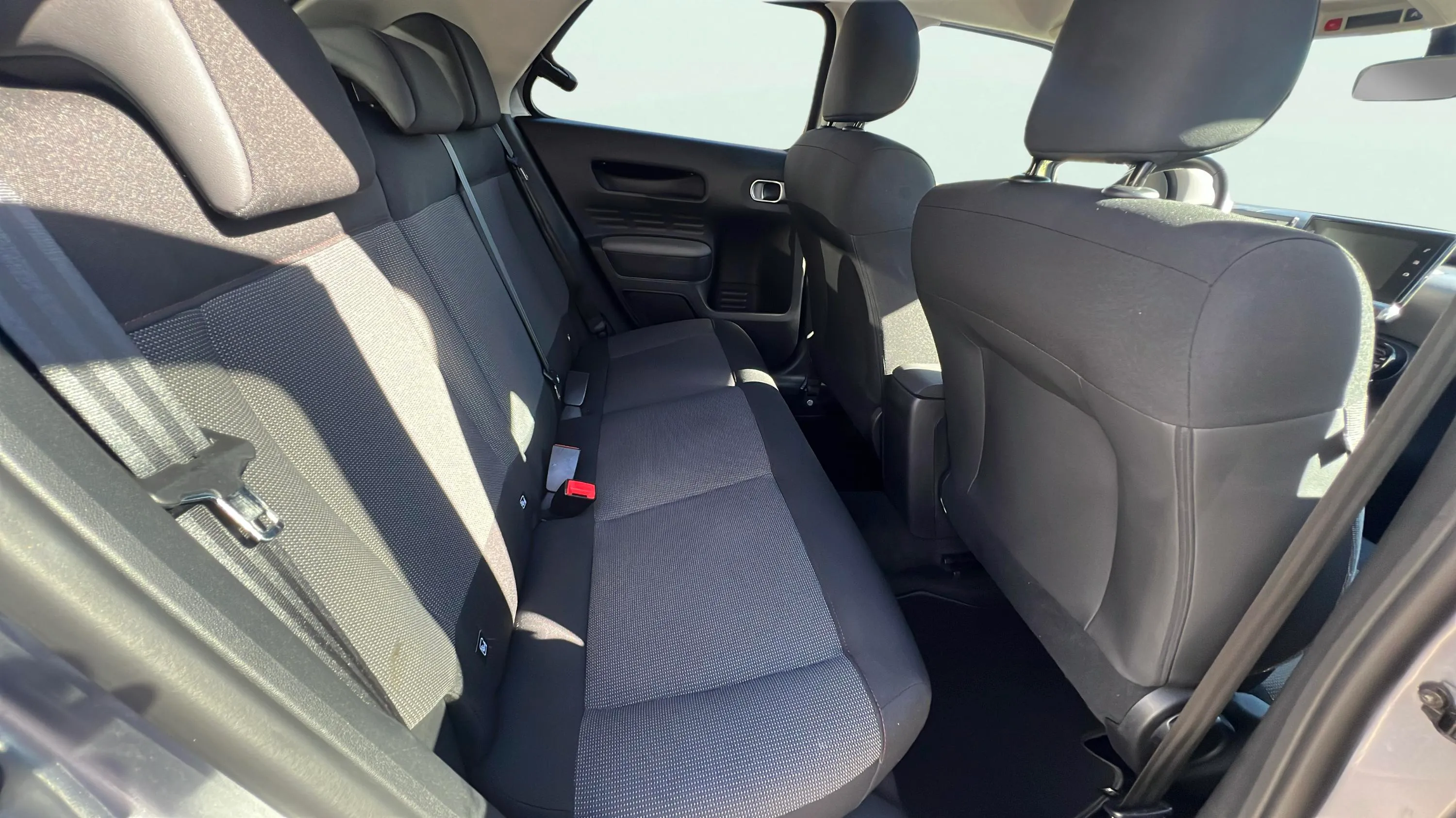 Citroën C4 Cactus BlueHDi Shine - foto 15