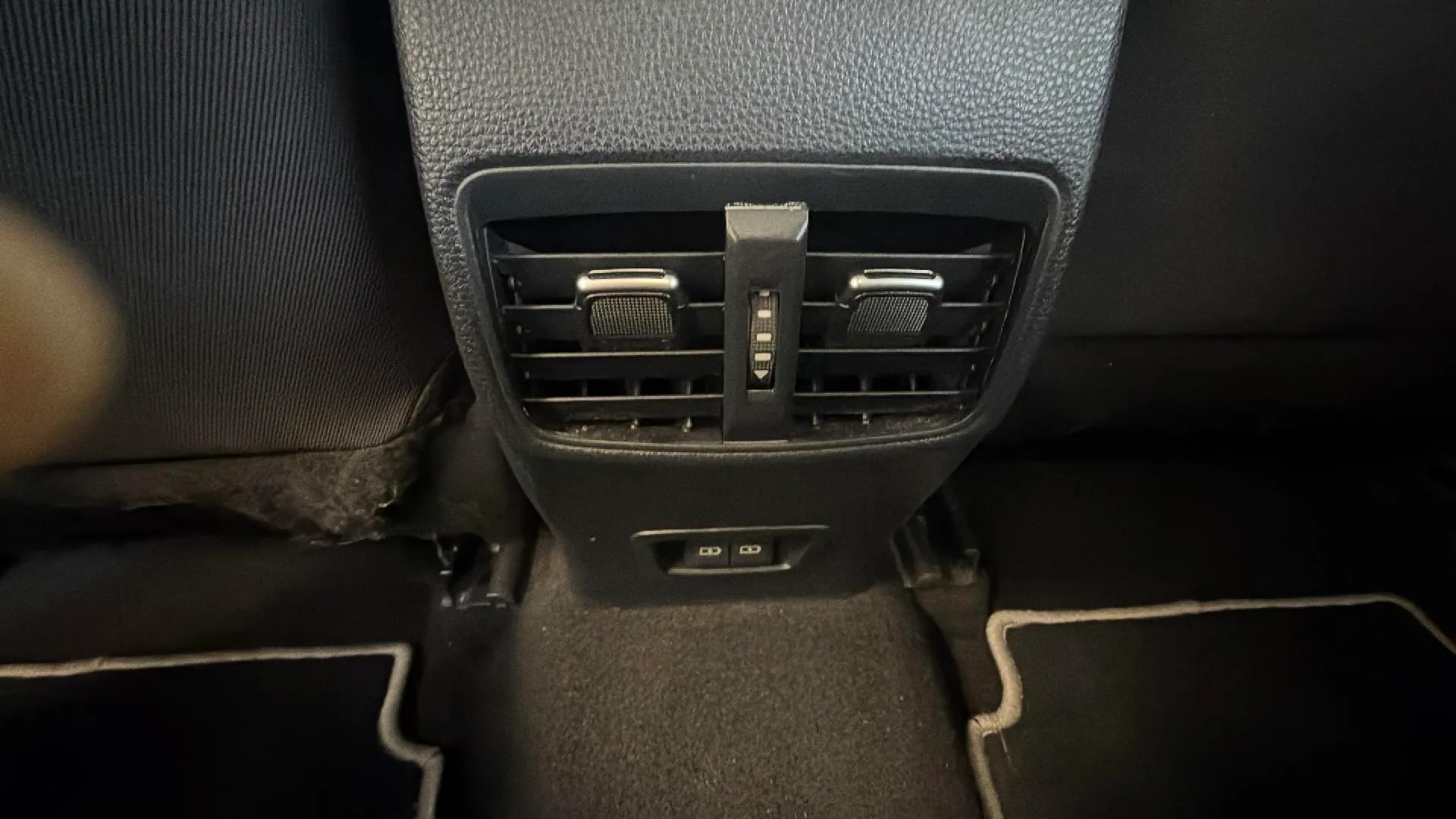 Toyota Corolla 140H Style Edition - foto 20
