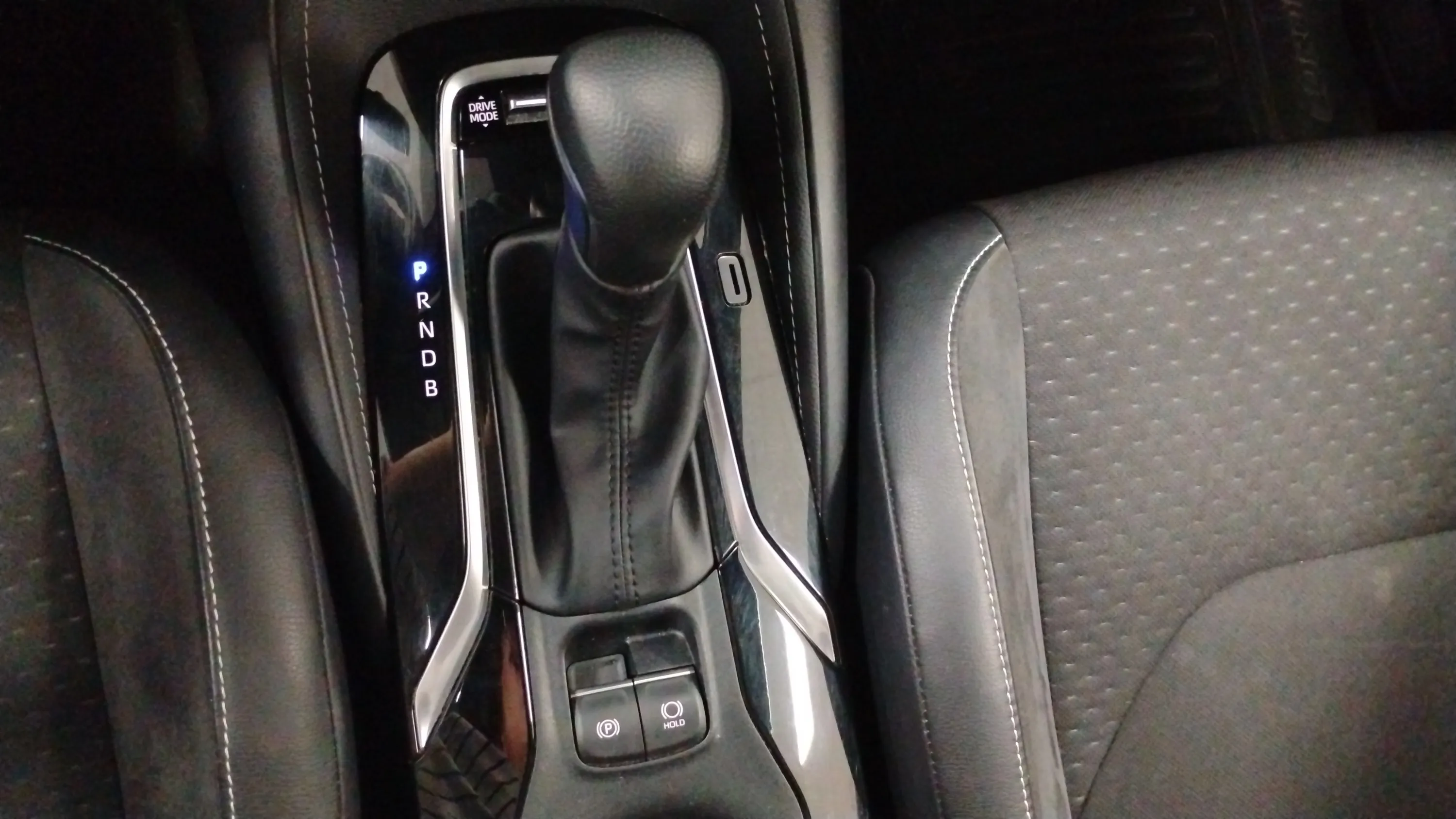 Toyota Corolla 140H Style Edition - foto 20