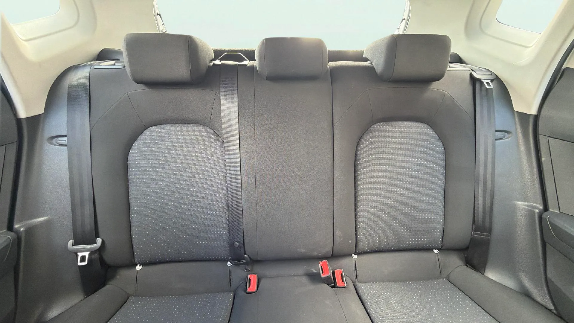 SEAT Arona 1.0 TSI Style Plus - foto 15