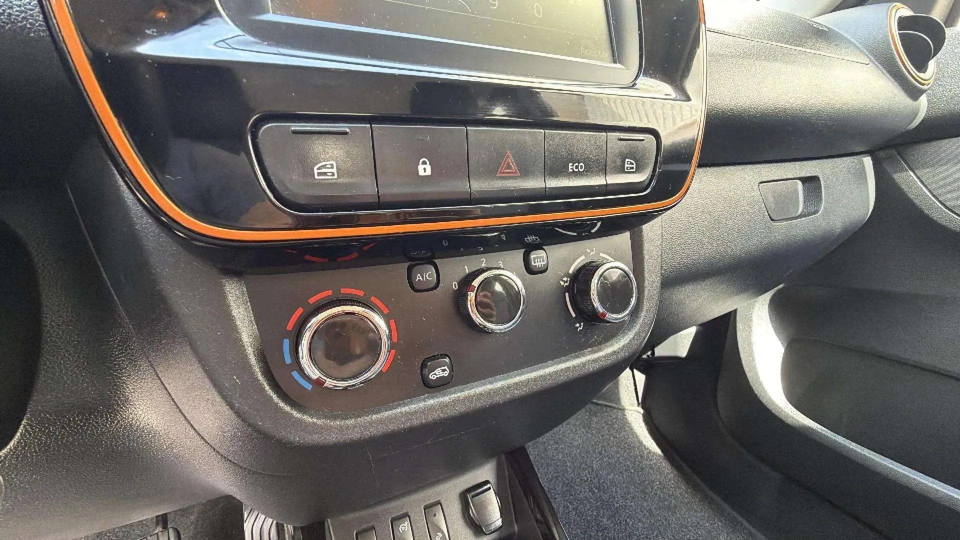 Dacia Spring Comfort Plus Electric - foto 14