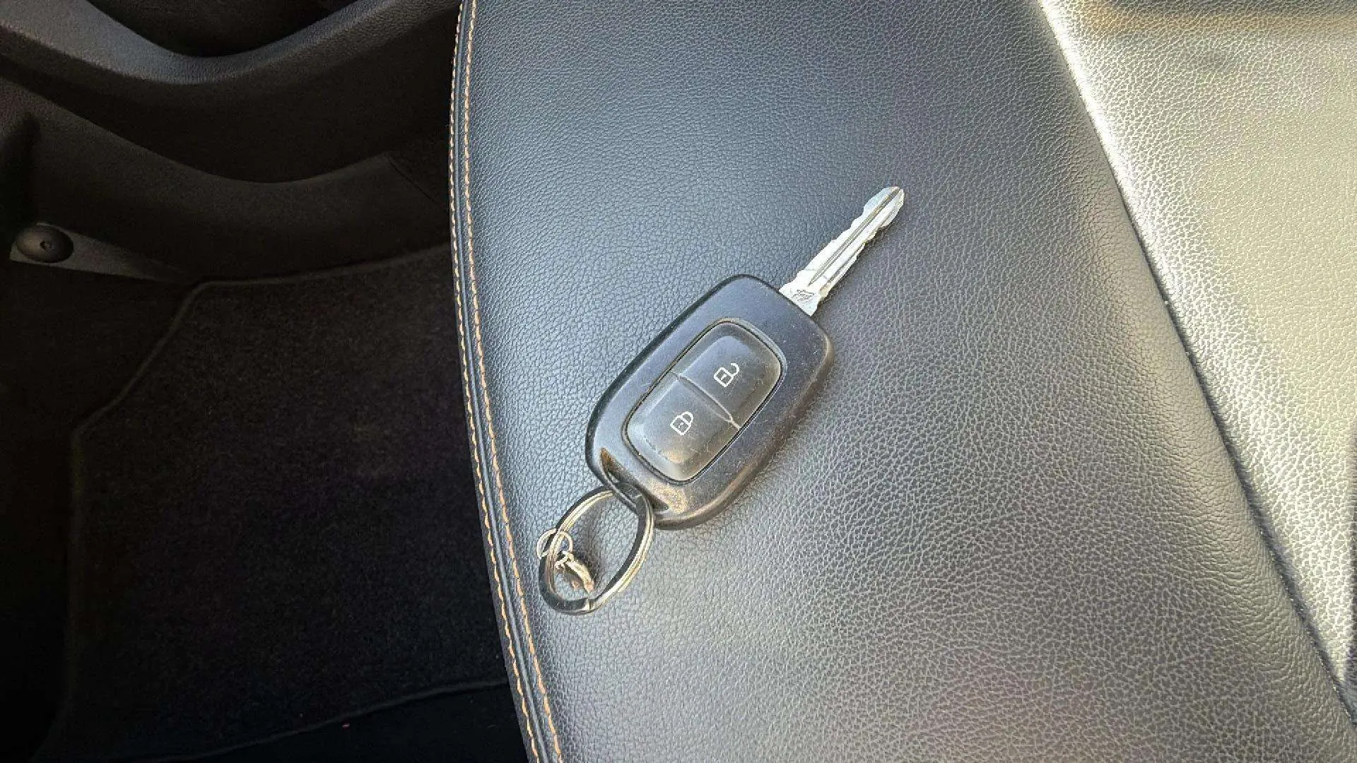 Dacia Spring Comfort Plus Electric - foto 22