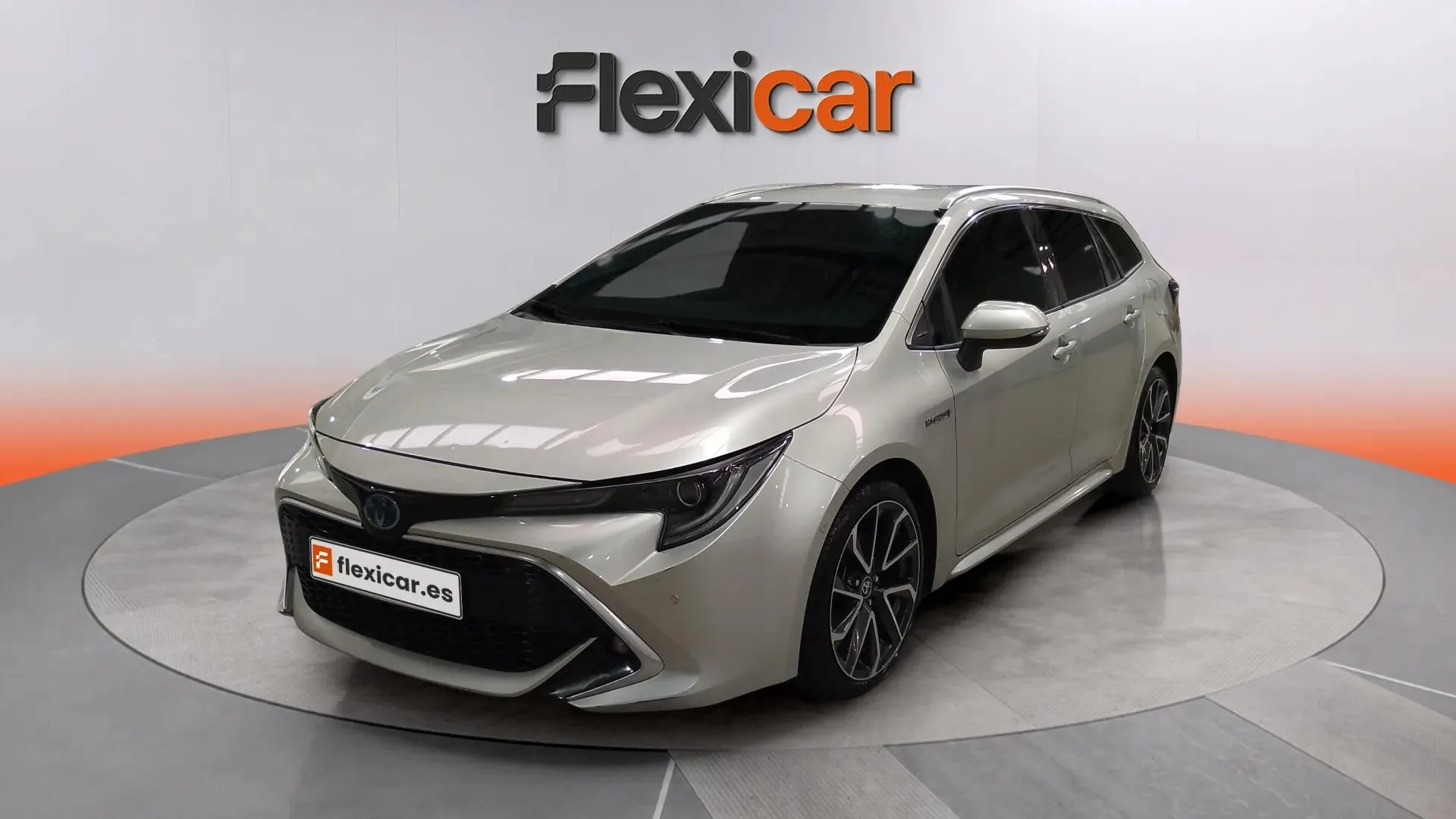 Toyota Corolla 2.0 180H Advance E-CVT Touring Sport - foto 11