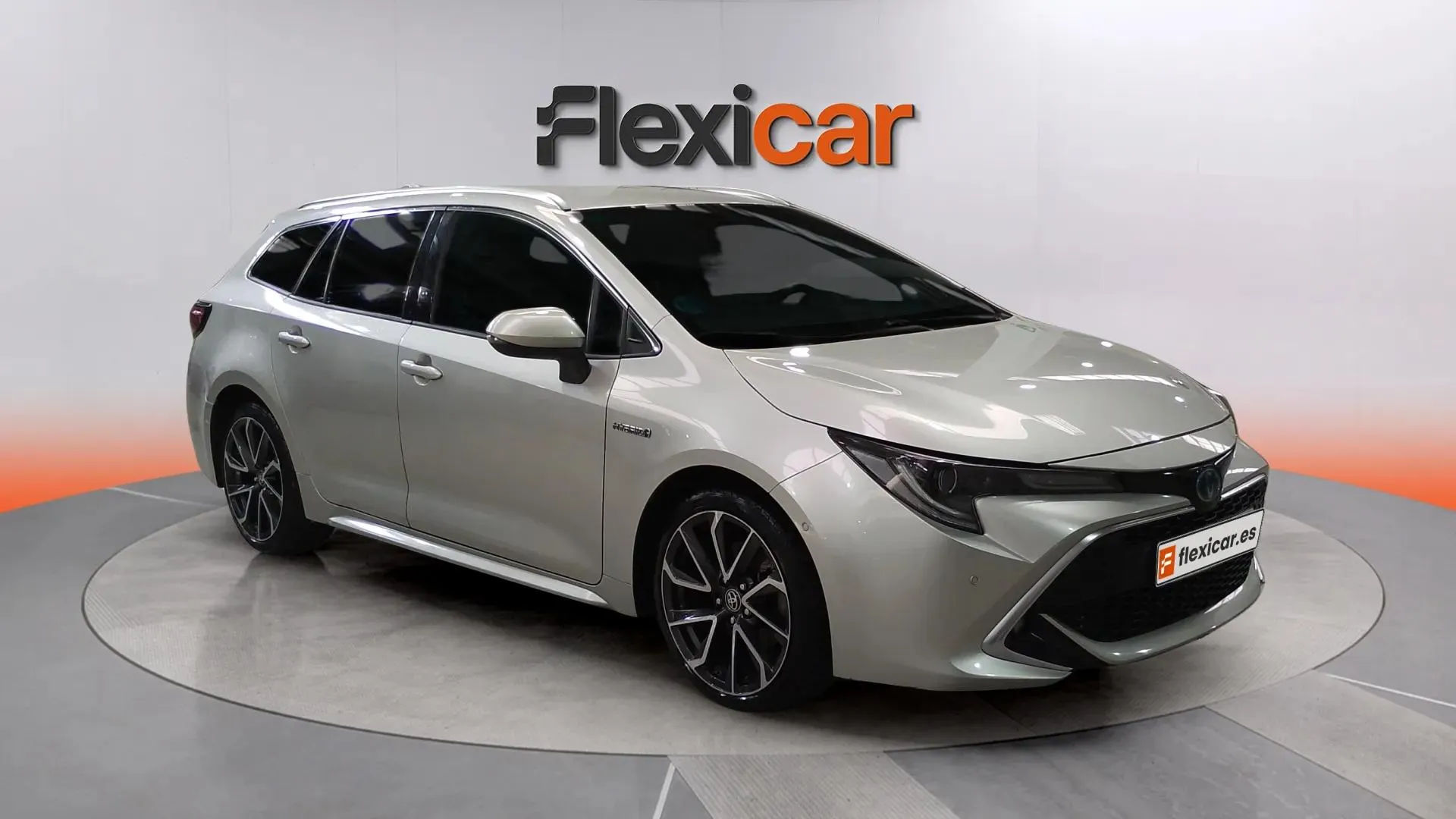 Toyota Corolla 2.0 180H Advance E-CVT Touring Sport - foto 2