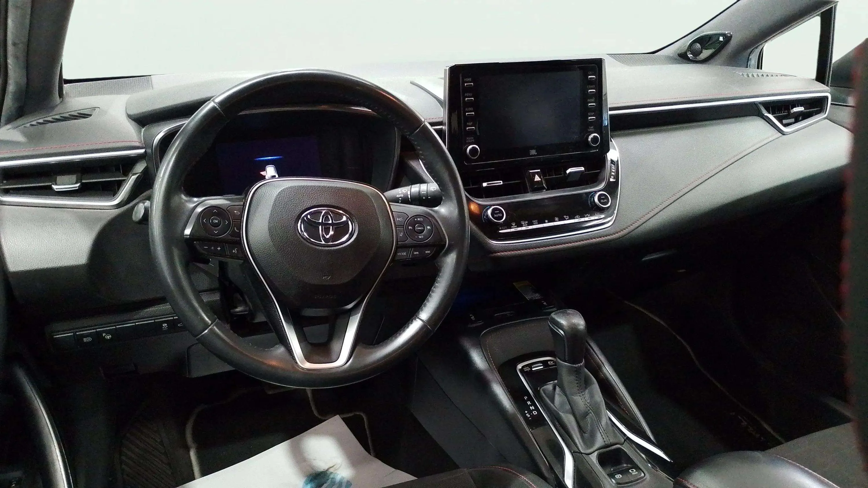 Toyota Corolla 2.0 180H Advance E-CVT Touring Sport - foto 17