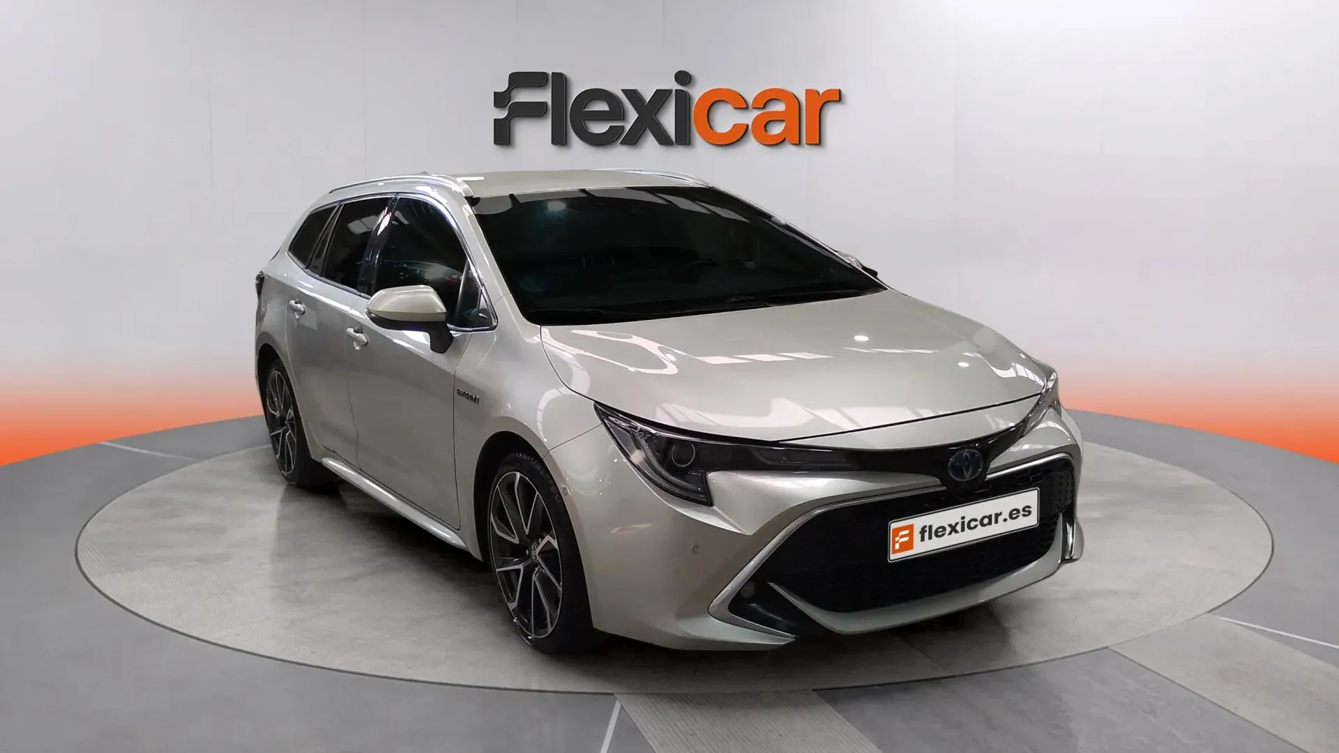 Toyota Corolla 2.0 180H Advance E-CVT Touring Sport - foto 1
