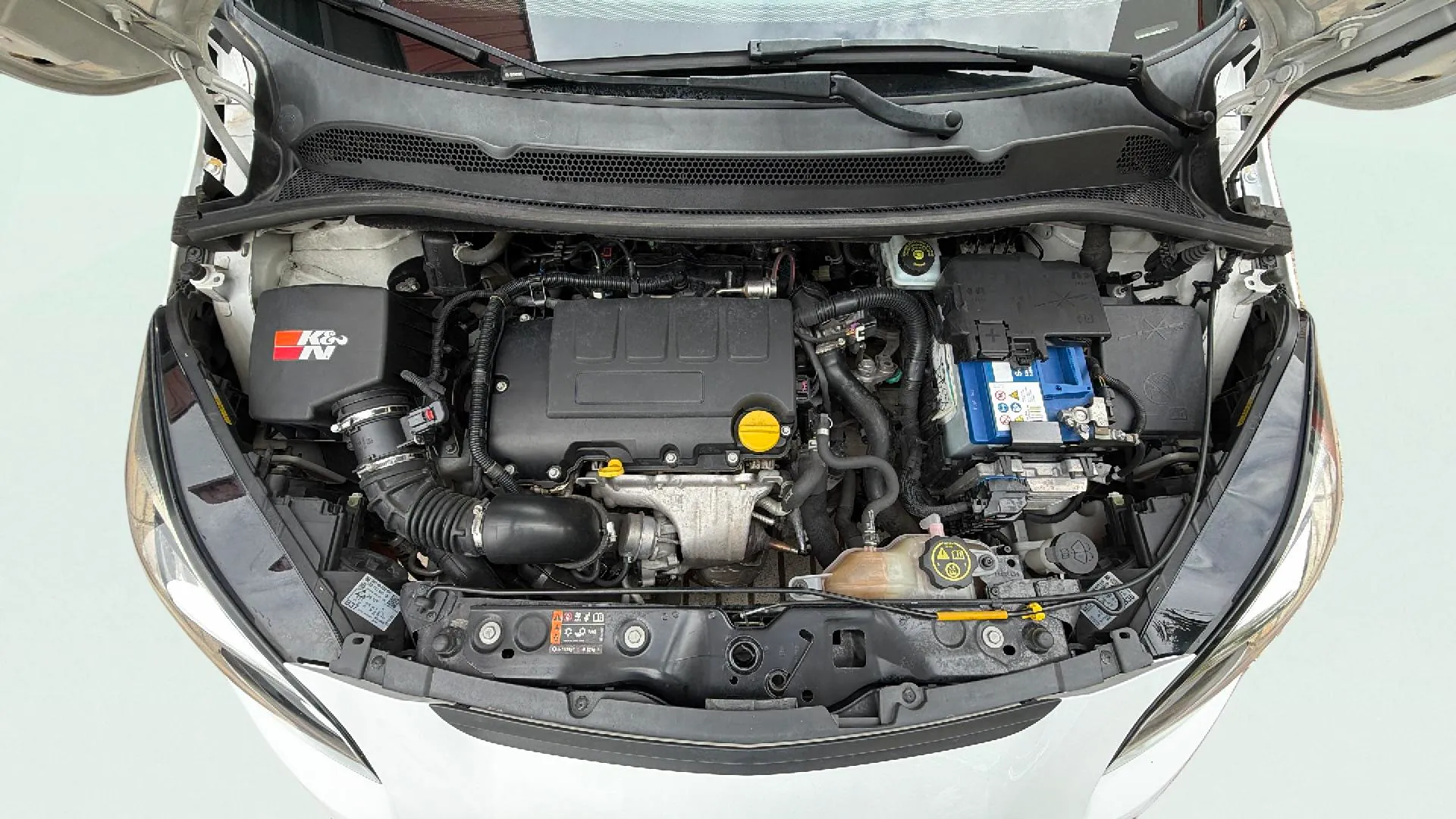 Opel Corsa 1.4 Turbo GSI - foto 21
