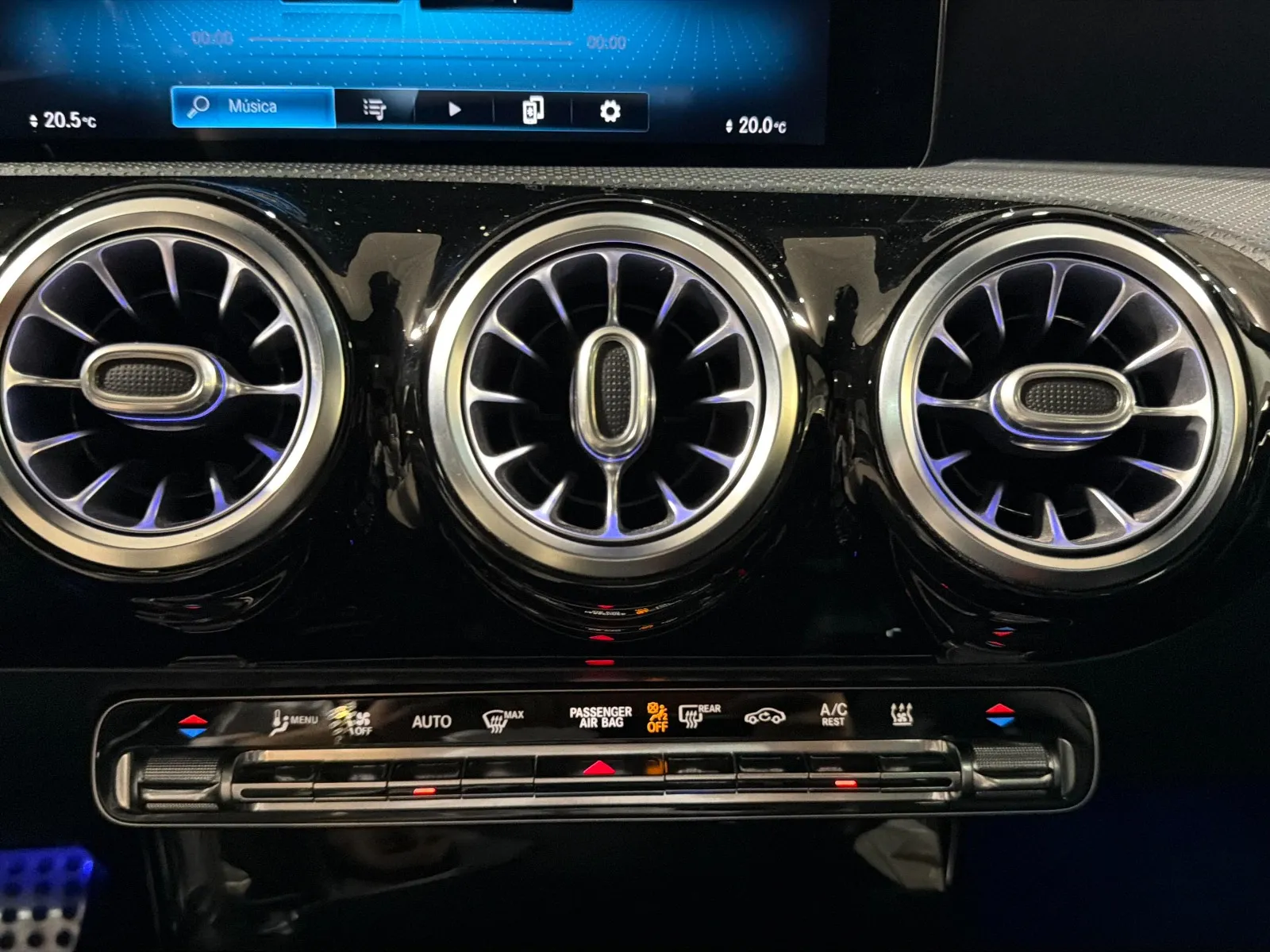 Mercedes-Benz Clase A A 250 e - foto 12