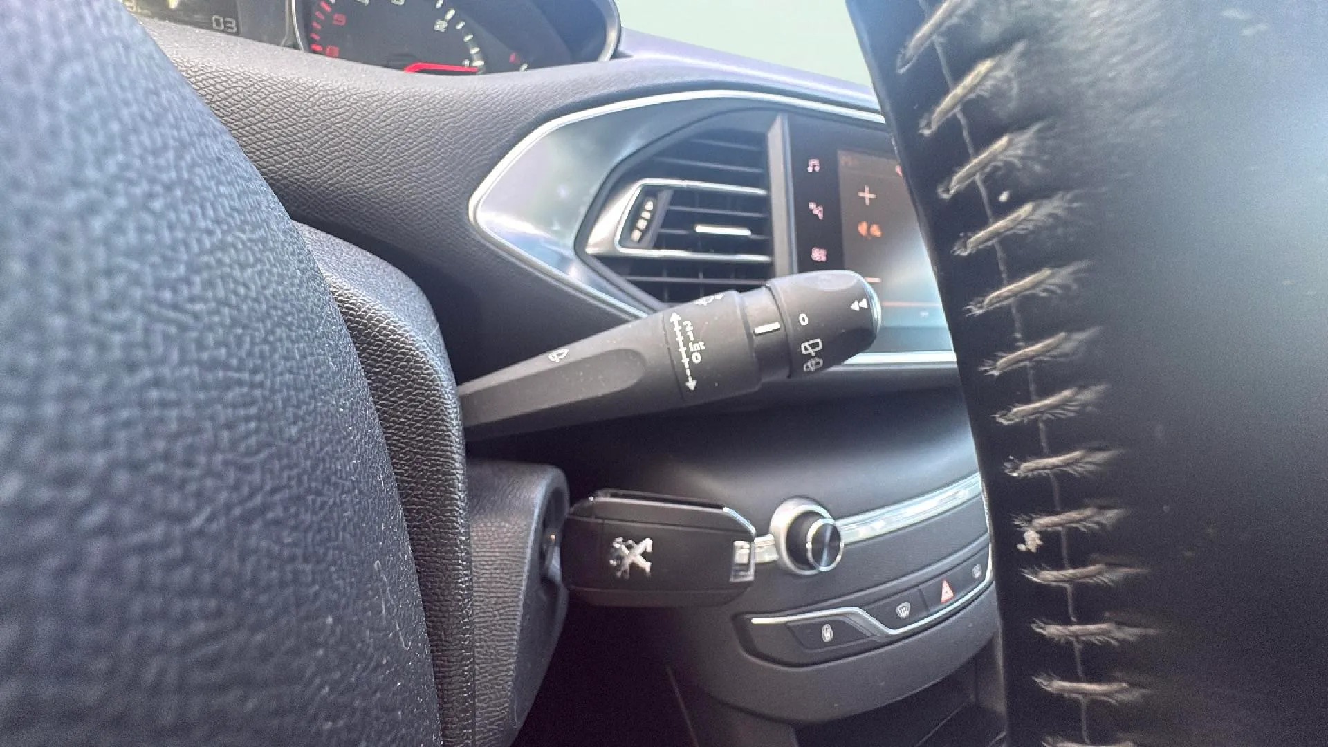 Peugeot 308 Active 1.5 BlueHDi - foto 15