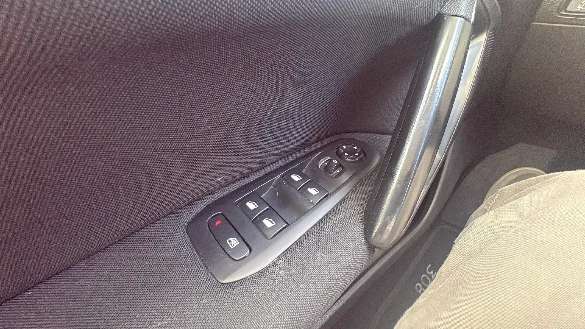 Peugeot 308 Active 1.5 BlueHDi - foto 18