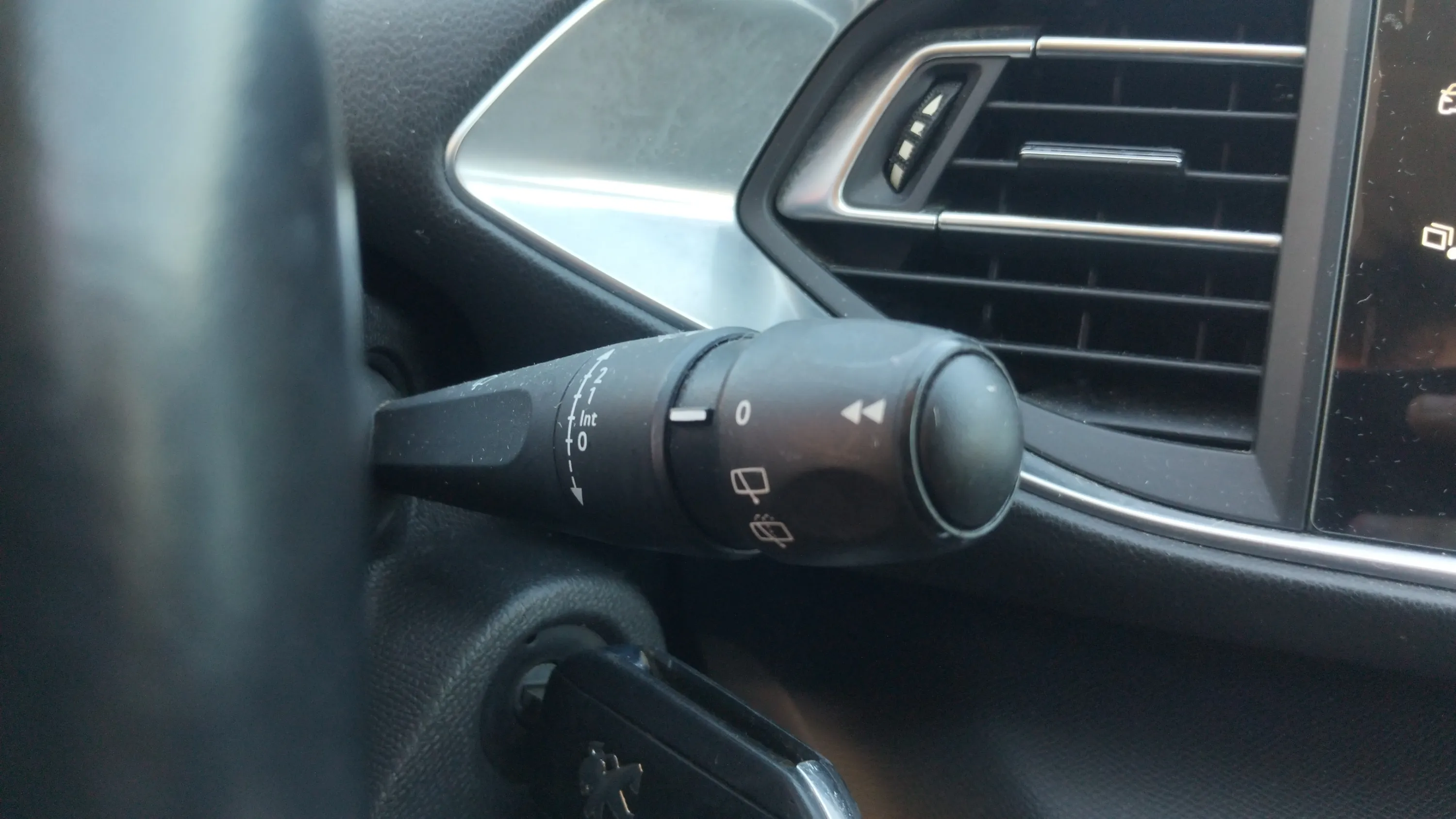 Peugeot 308 Access 1.6 BlueHDi - foto 21