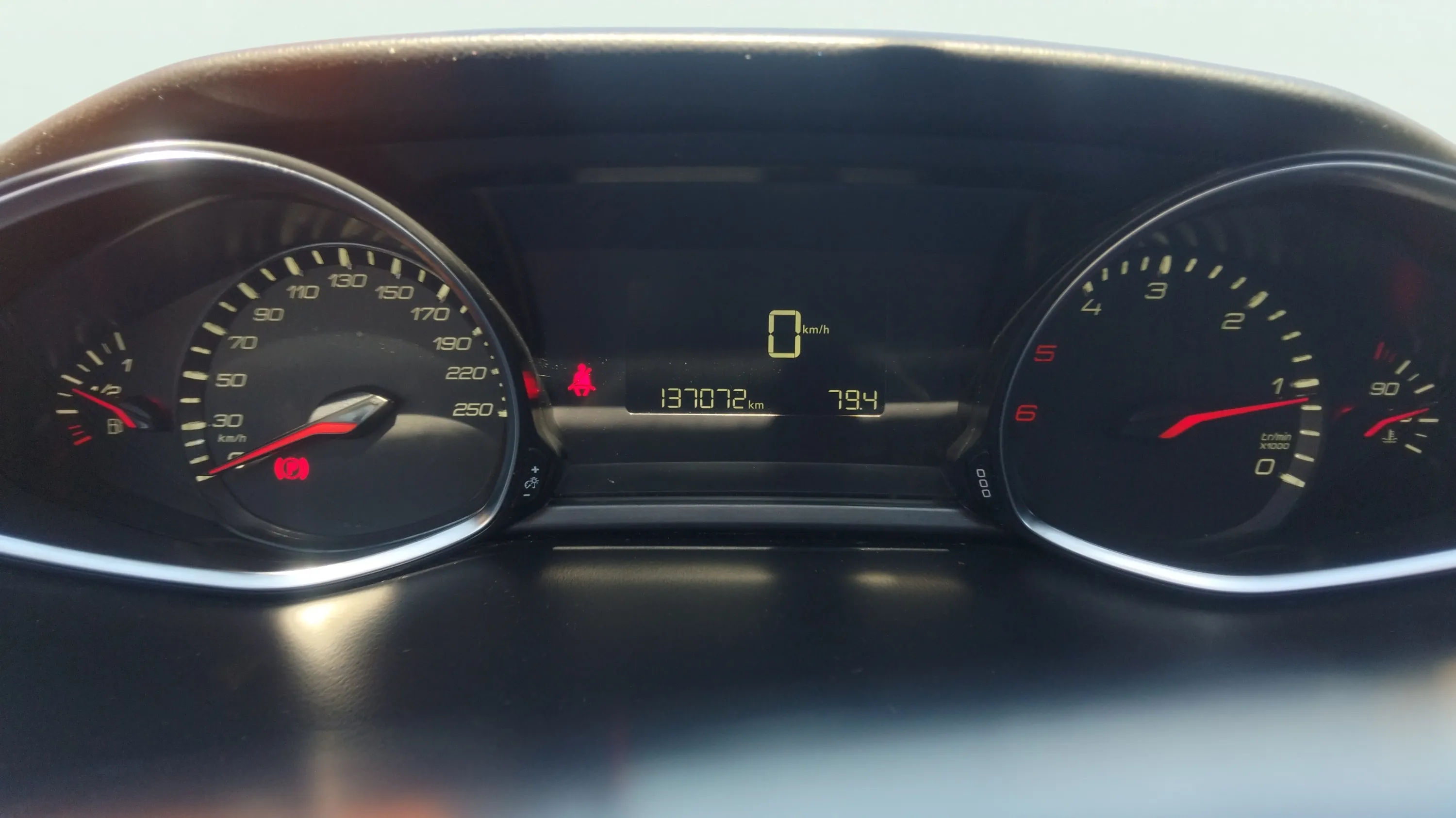 Peugeot 308 Access 1.6 BlueHDi - foto 15