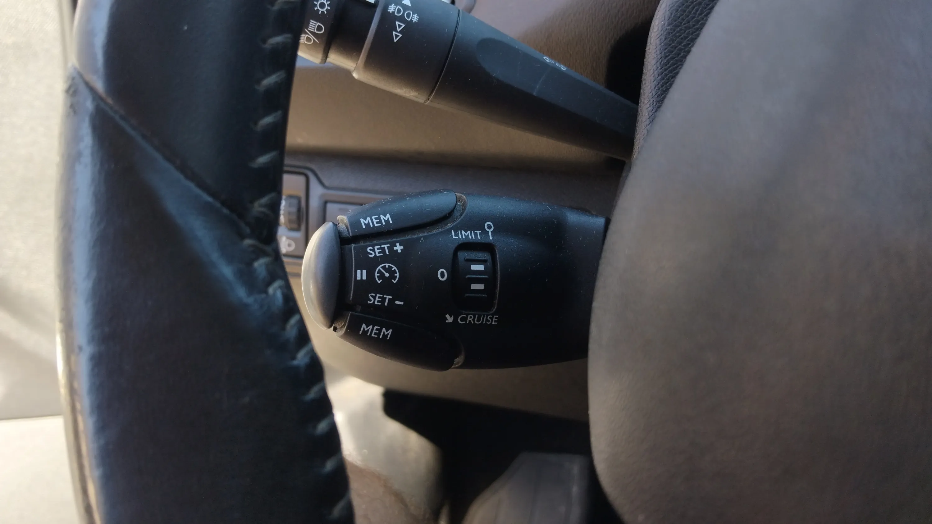 Peugeot 308 Access 1.6 BlueHDi - foto 19