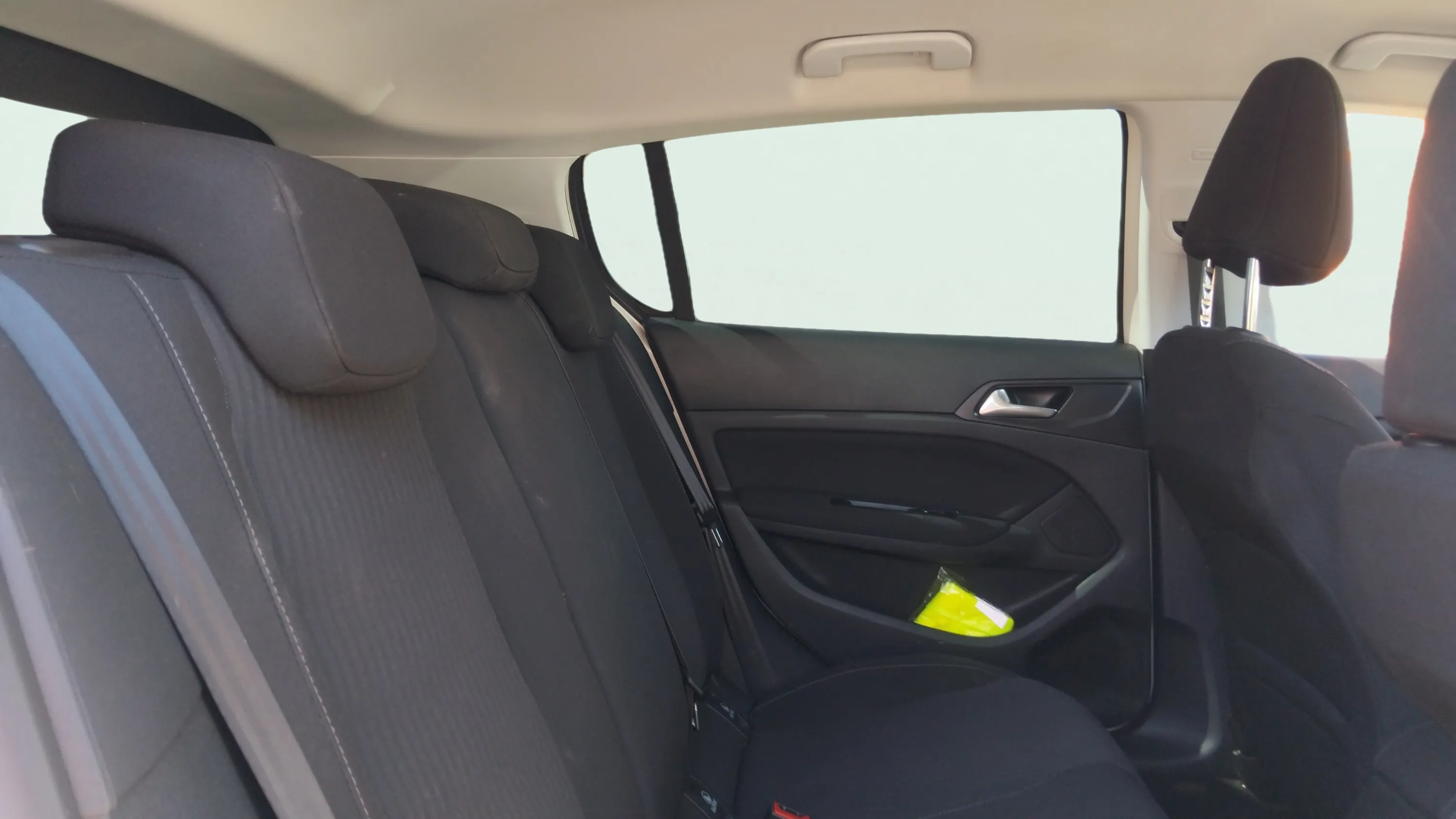 Peugeot 308 Access 1.6 BlueHDi - foto 12