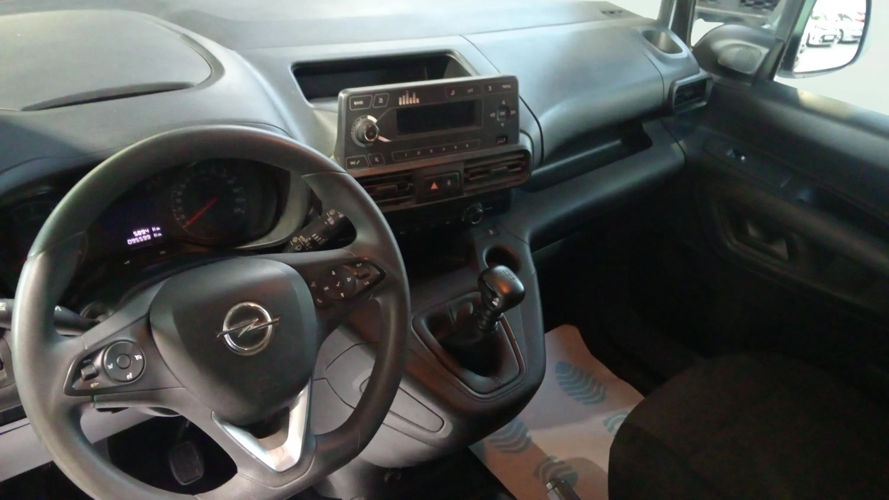 Opel Combo 1.5 TD Business Edition L1 N1 - foto 12