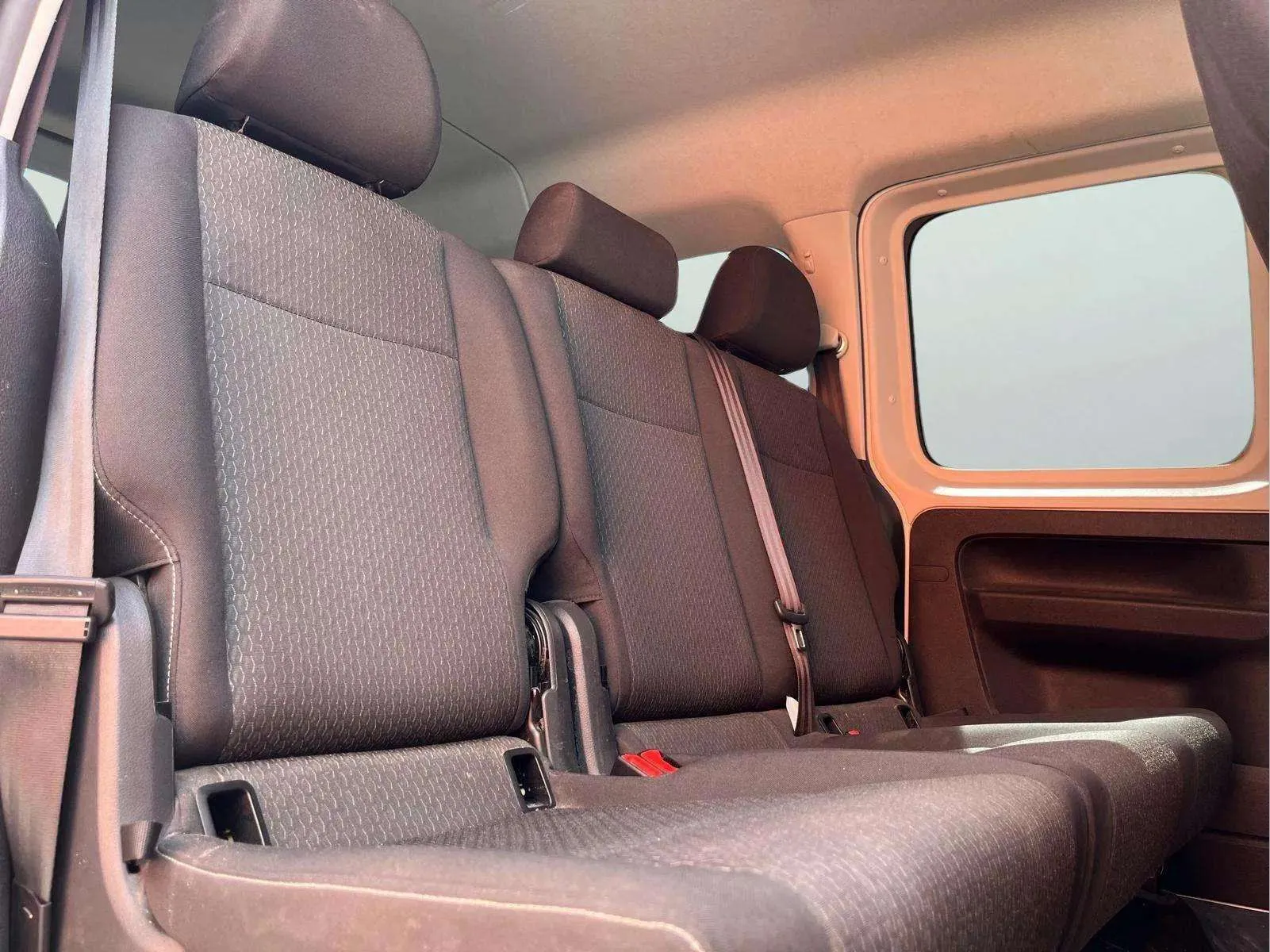 Volkswagen Caddy Beach 2.0 TDI BMT - foto 24