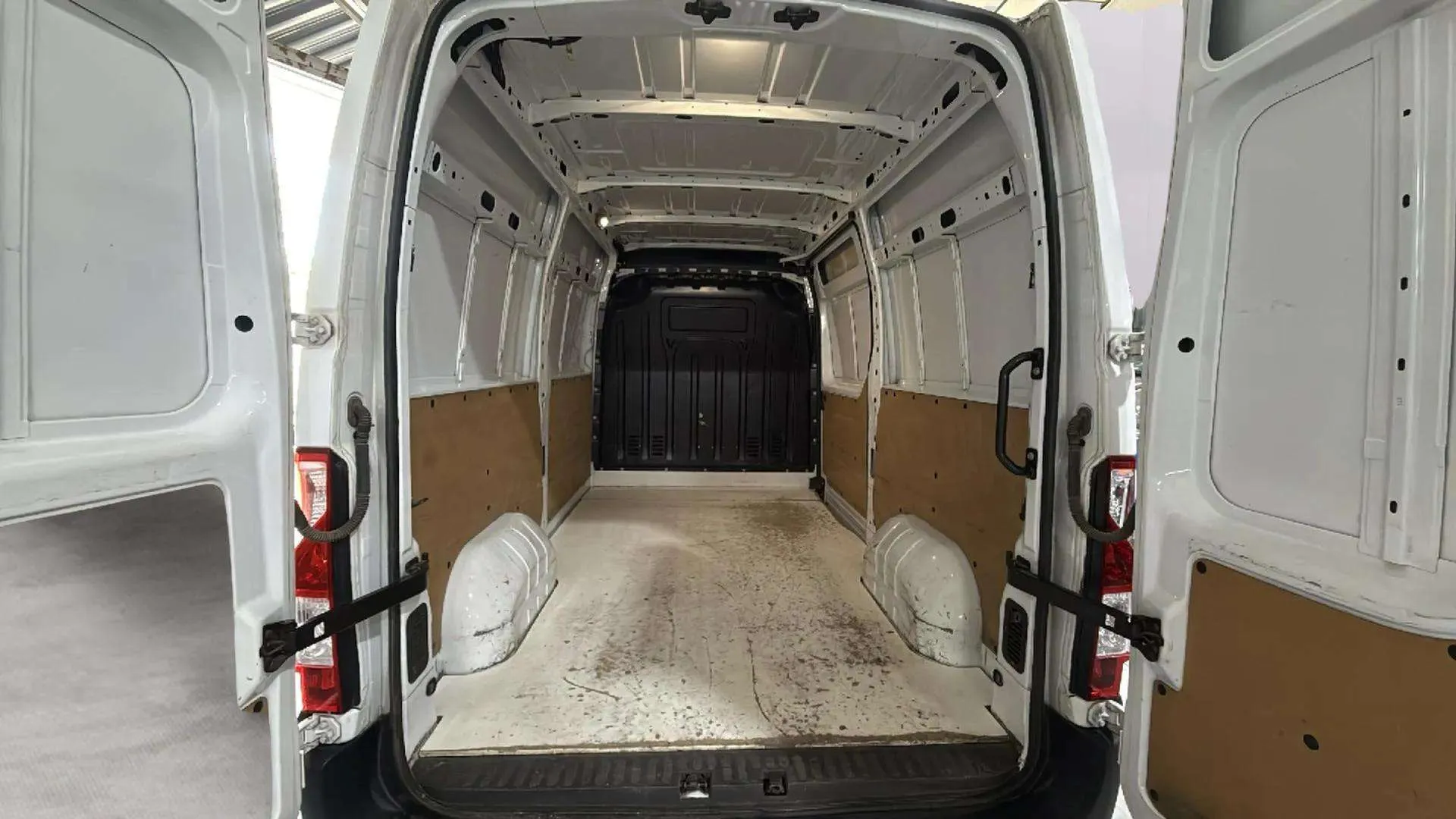 Renault Master 2.3 - foto 6