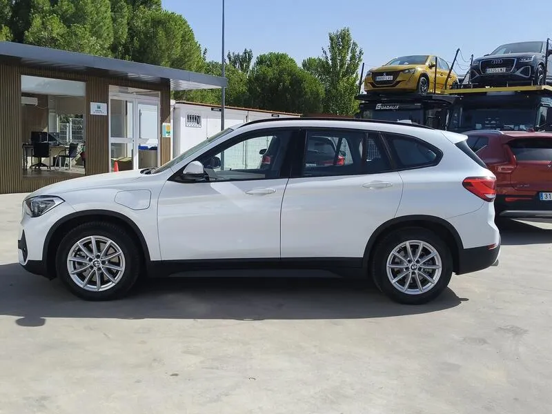 BMW X1 xDrive25e - foto 3