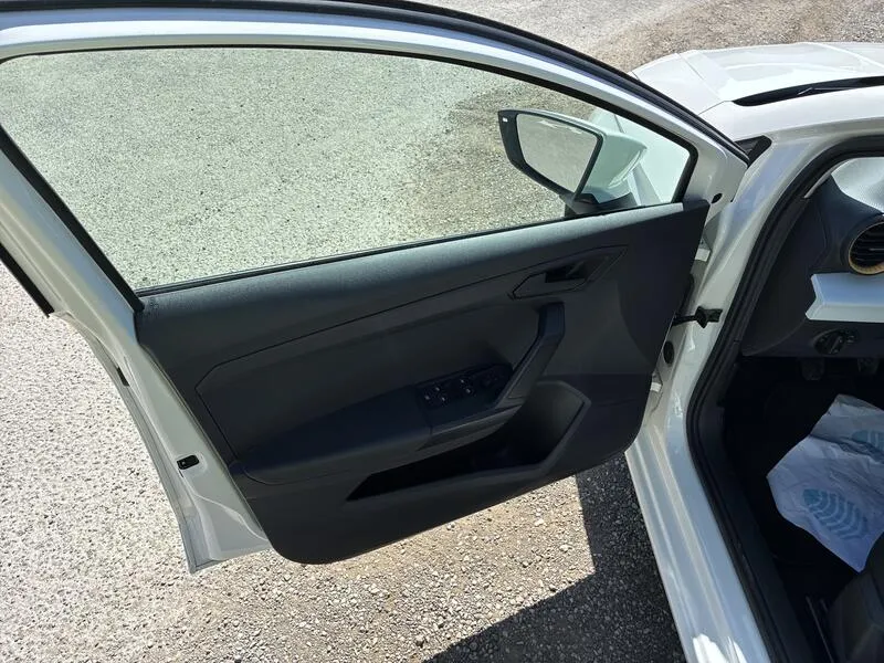 SEAT Ibiza 1.0 MPI Reference Plus - foto 21
