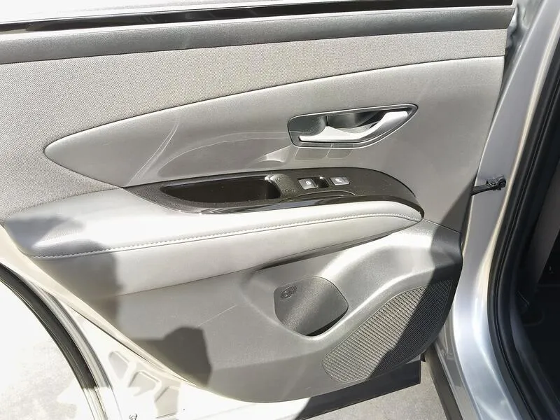 Hyundai Tucson 1.6 T-GDi 48V Tecno Sky - foto 36