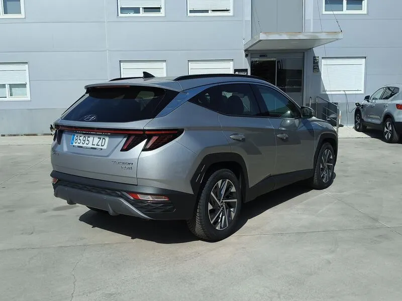 Hyundai Tucson 1.6 T-GDi 48V Tecno Sky - foto 6