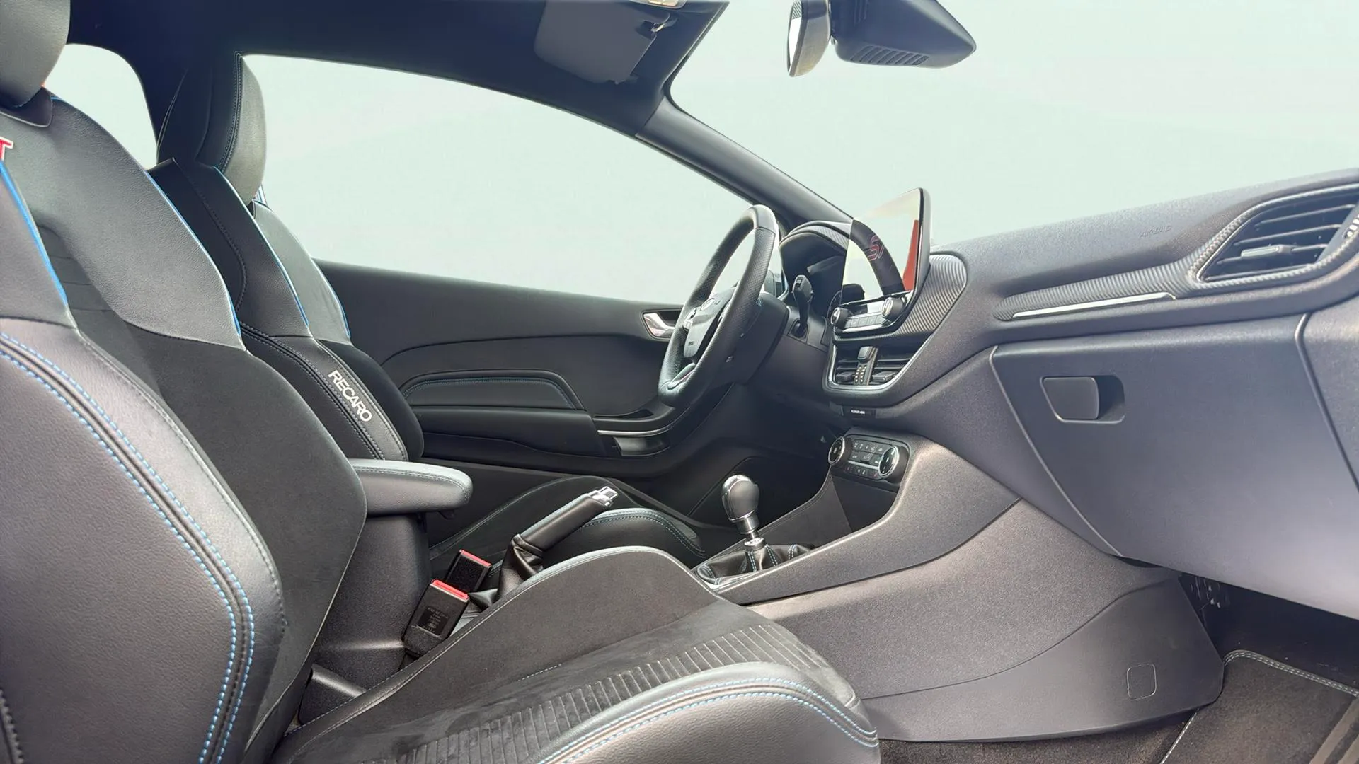 Ford Fiesta 1.5 EcoBoost ST - foto 17