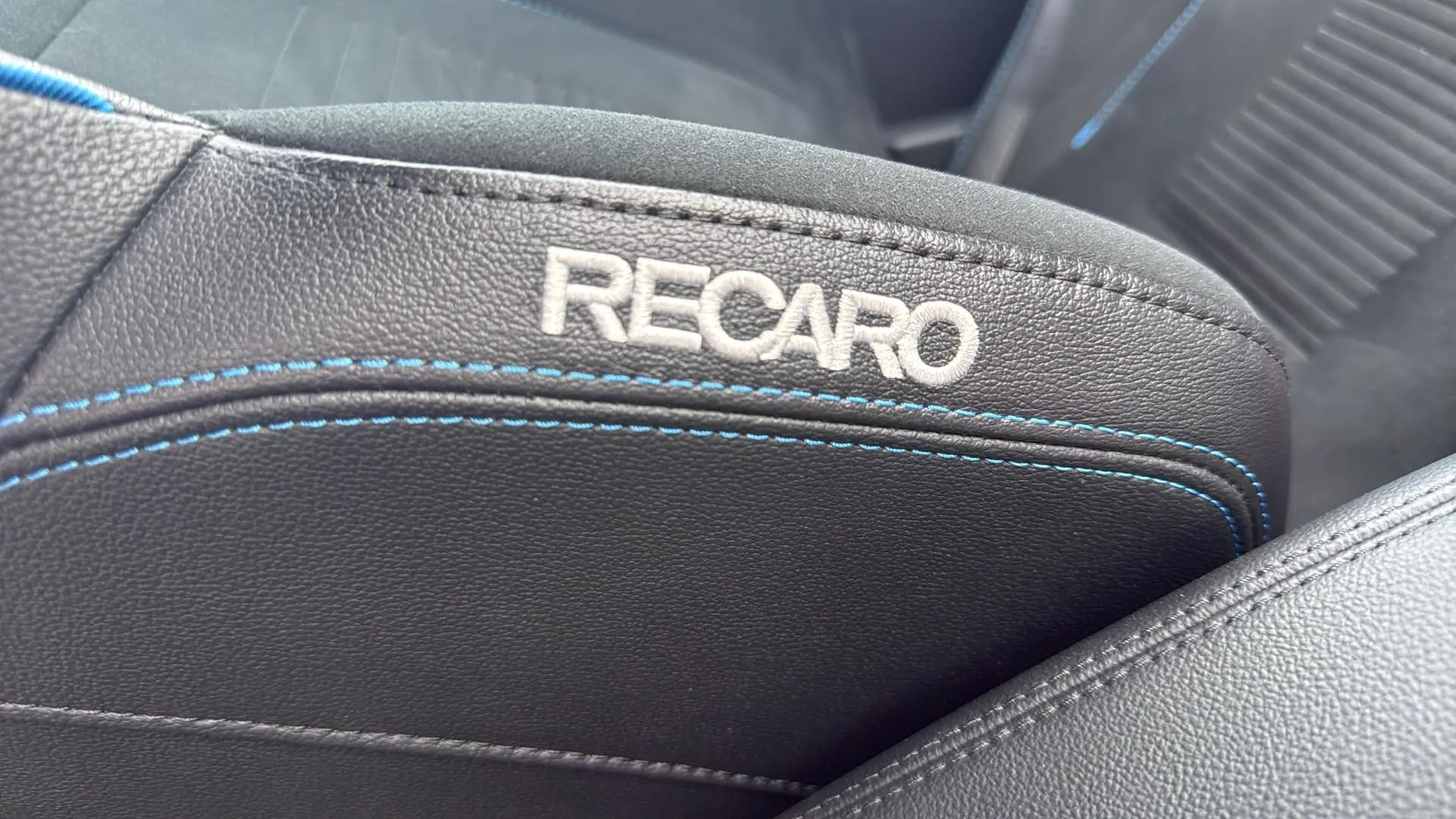 Ford Fiesta 1.5 EcoBoost ST - foto 18