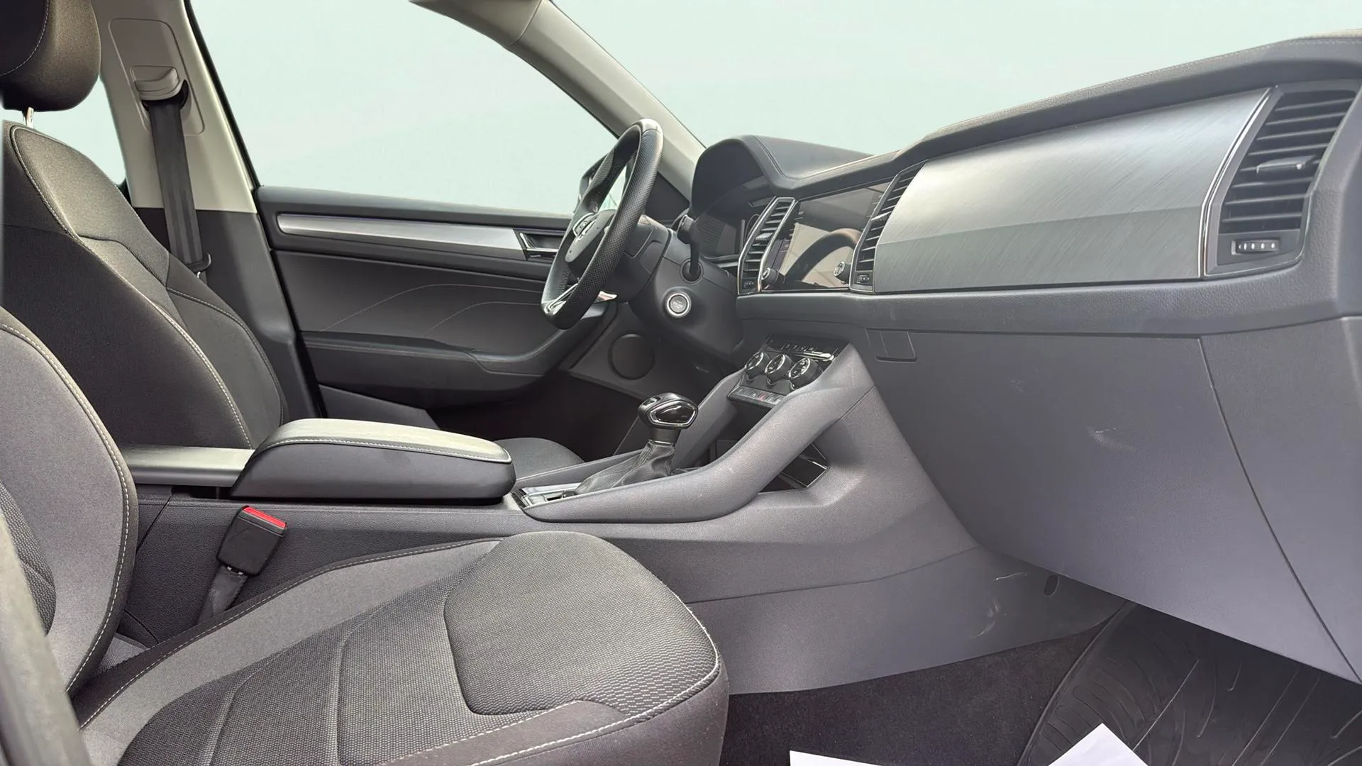 Škoda Kodiaq 2.0 TDI DSG 4x2 Ambition - foto 14