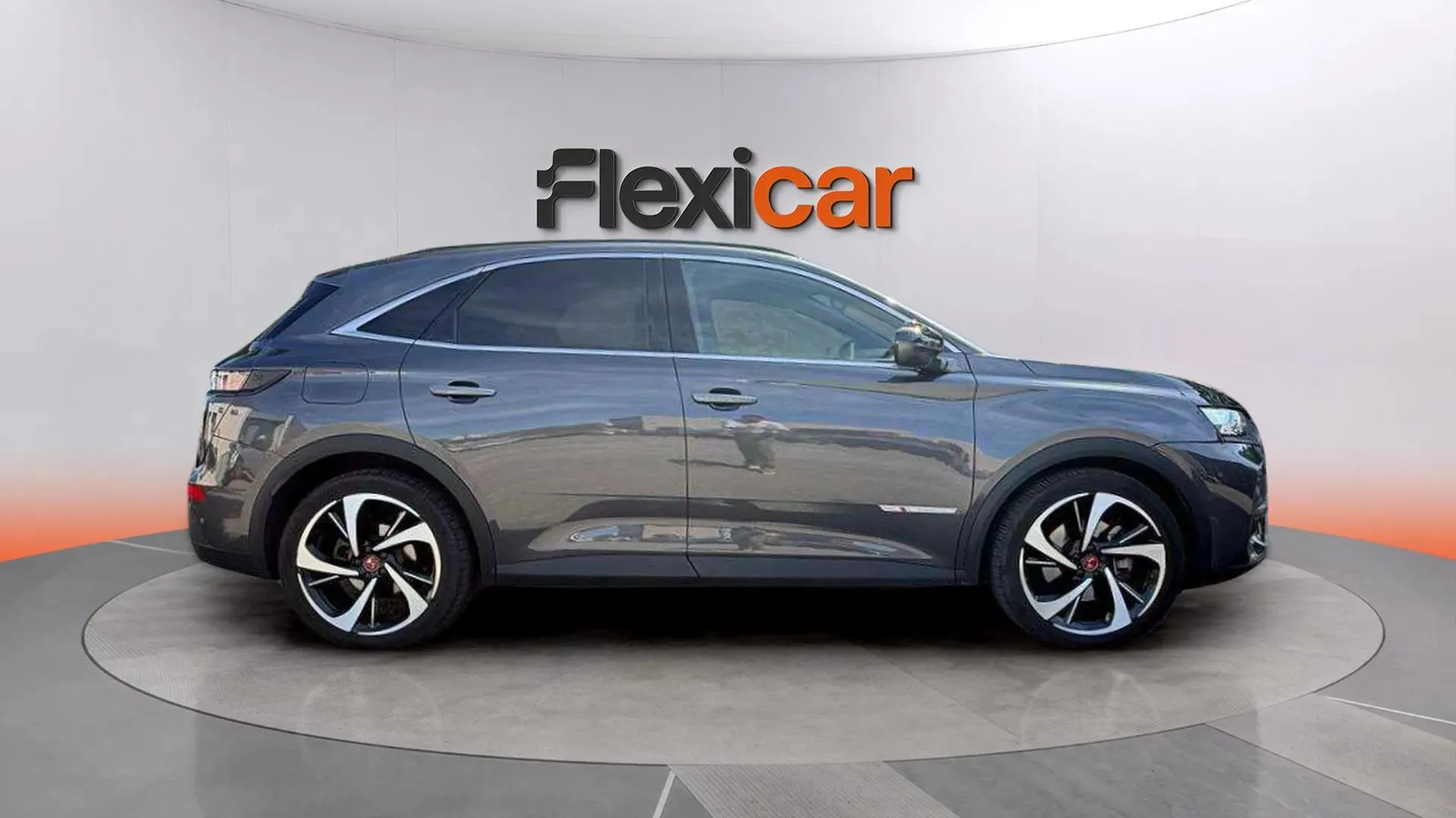 DS DS 7 Crossback 1.6 E-Tense 300 Perf. Line 4WD - foto 8