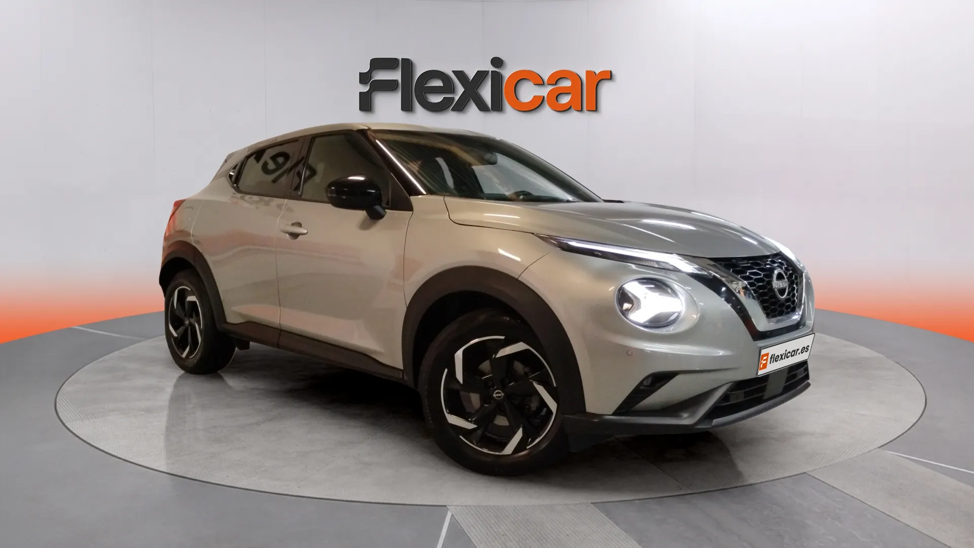 Nissan Juke DIG-T 6M/T N-Connecta - foto 1