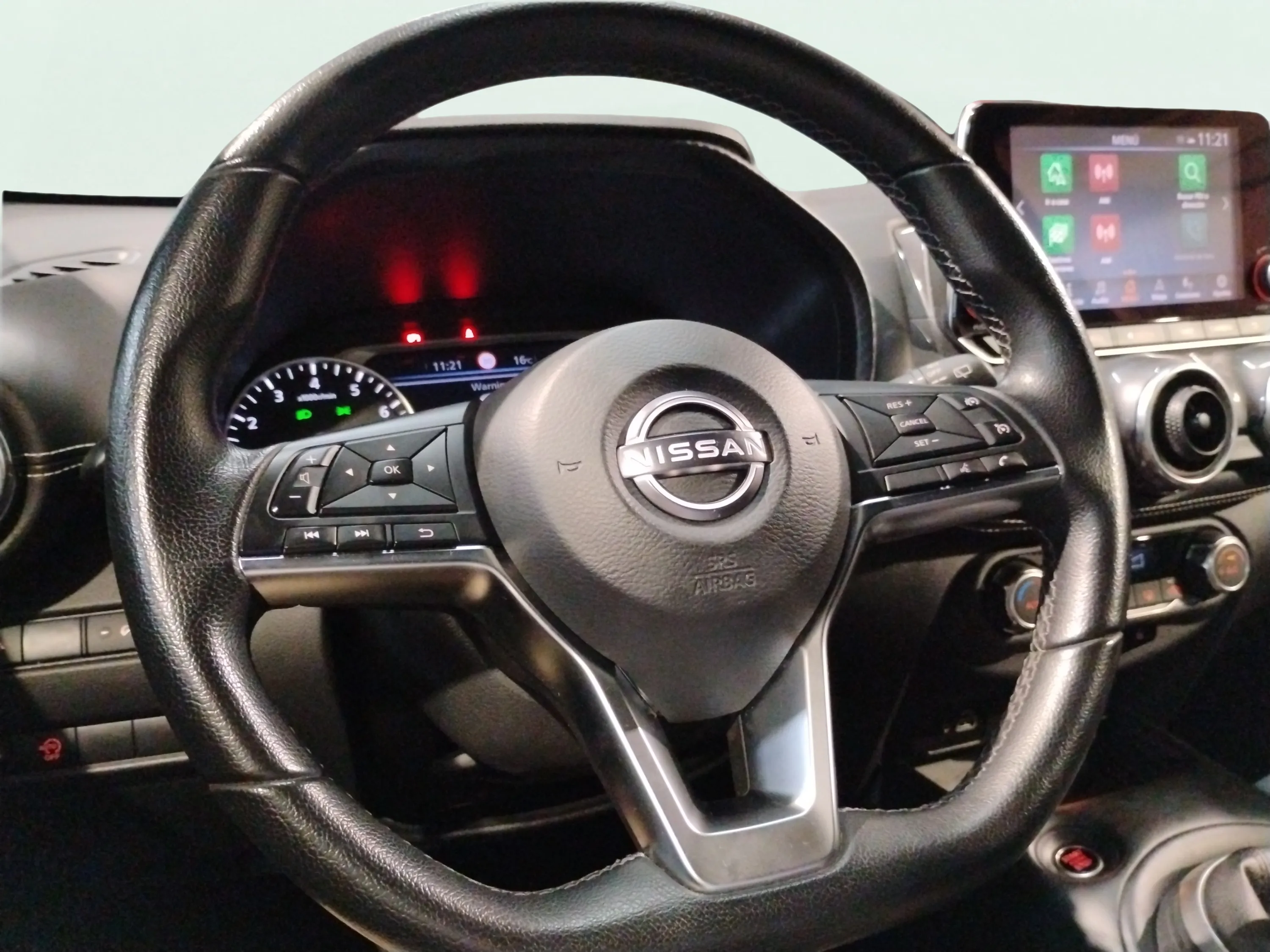 Nissan Juke DIG-T 6M/T N-Connecta - foto 19