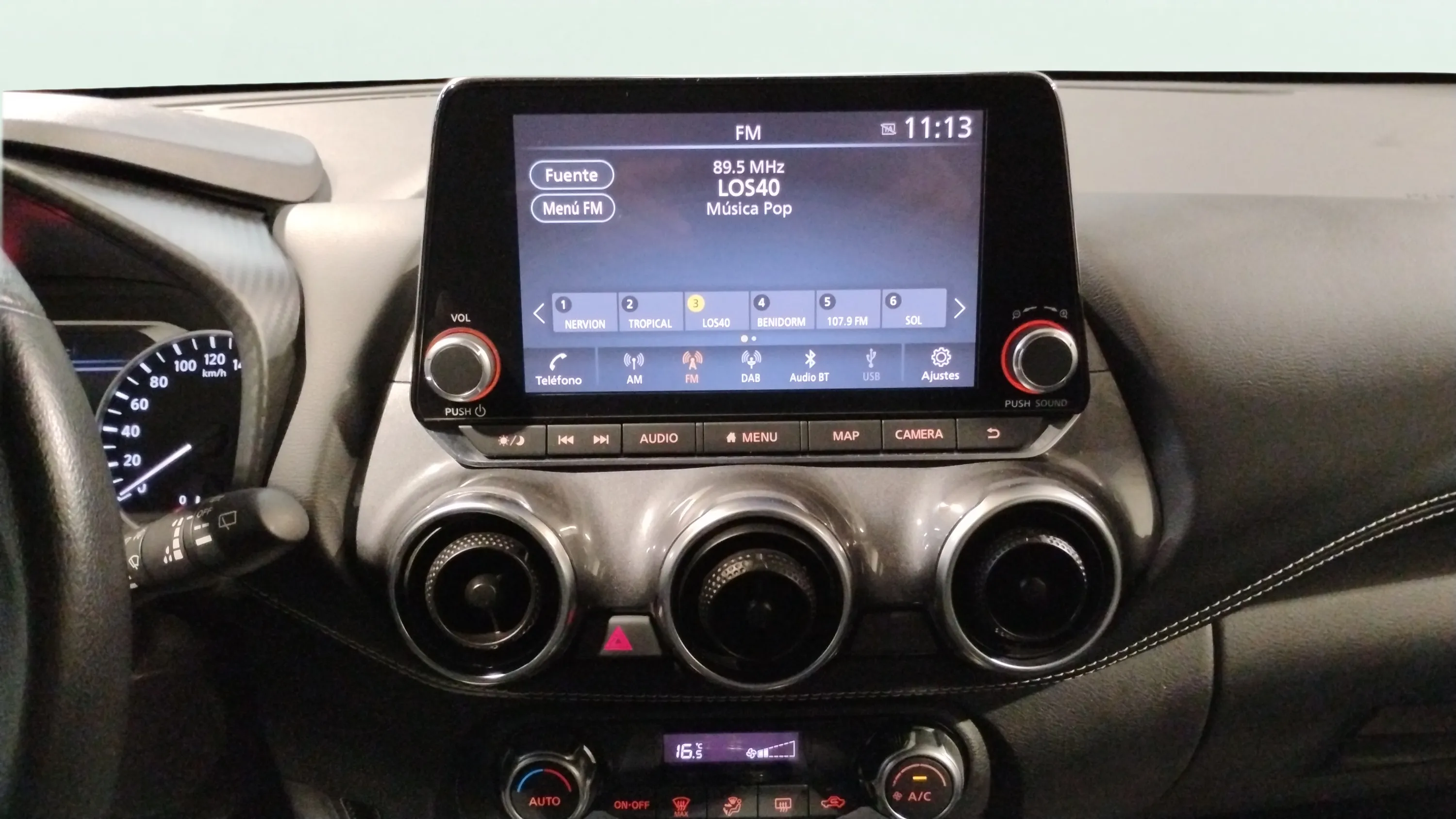 Nissan Juke DIG-T 6M/T N-Connecta - foto 14