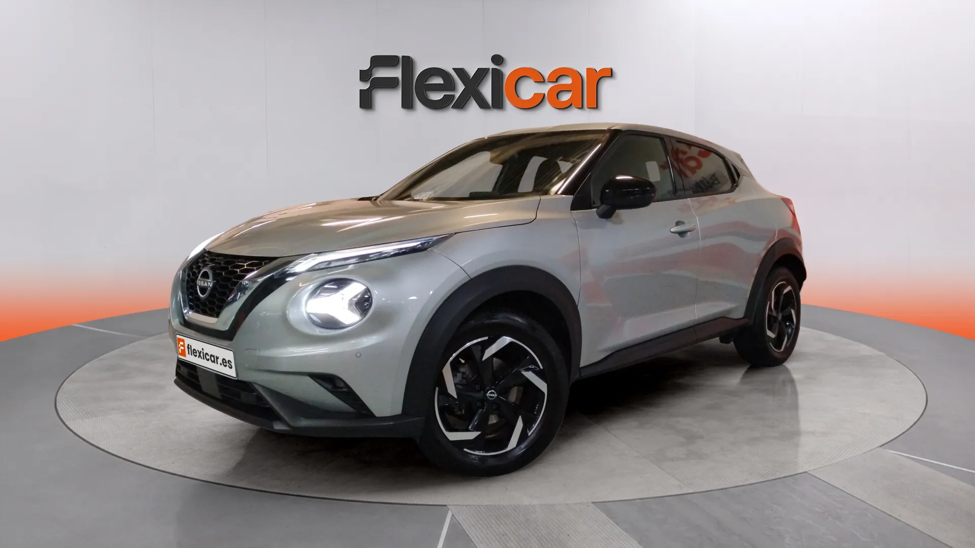 Nissan Juke DIG-T 6M/T N-Connecta - foto 8