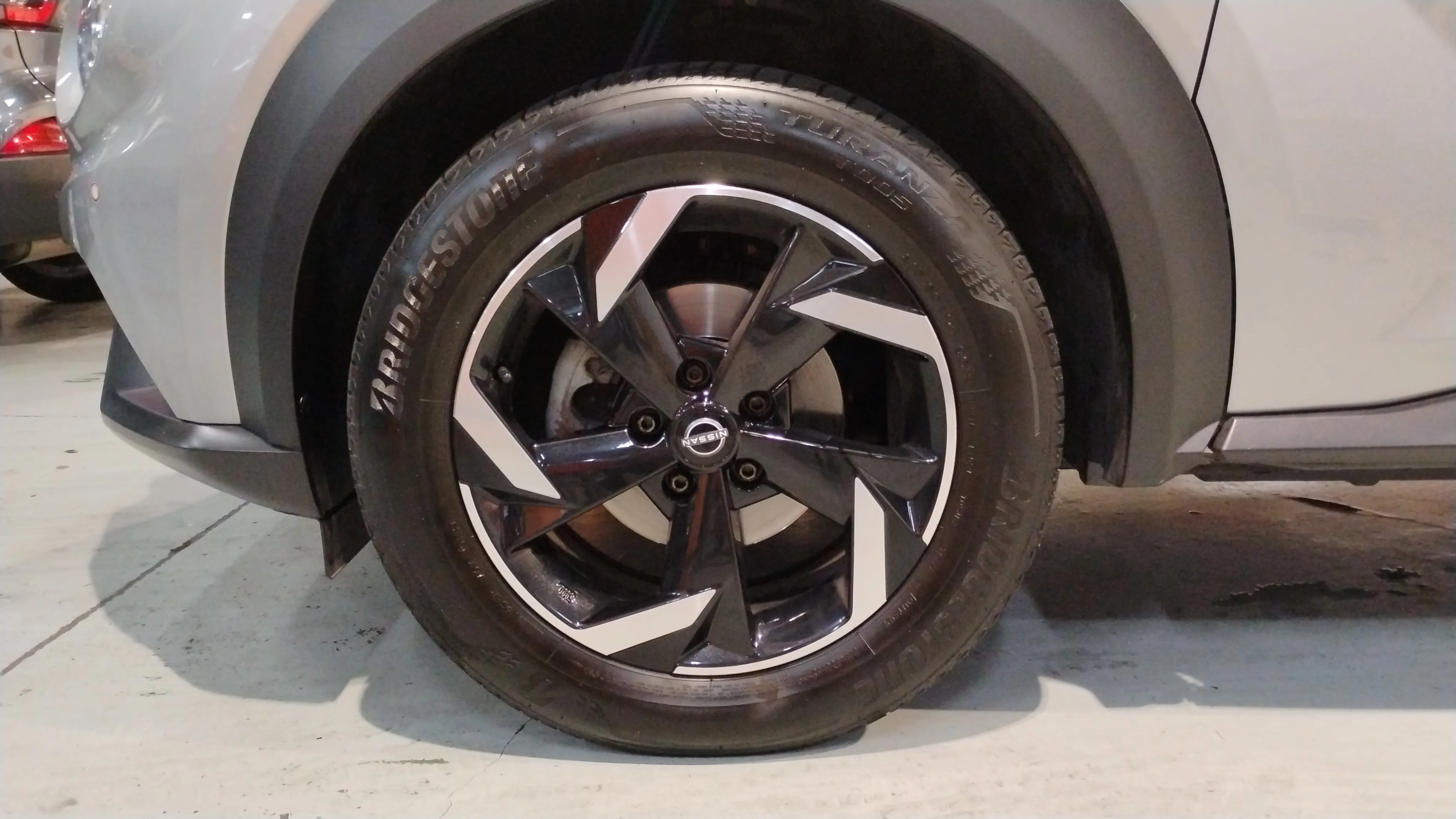 Nissan Juke DIG-T 6M/T N-Connecta - foto 27
