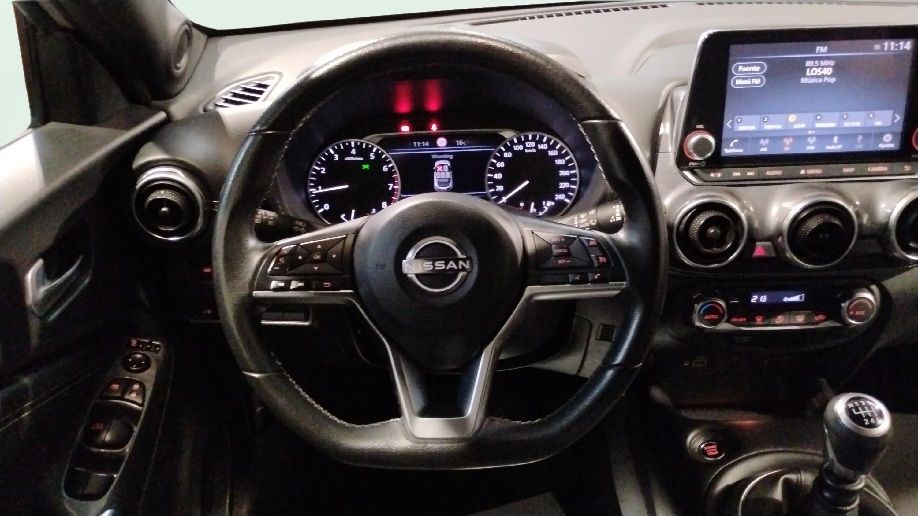 Nissan Juke DIG-T 6M/T N-Connecta - foto 17