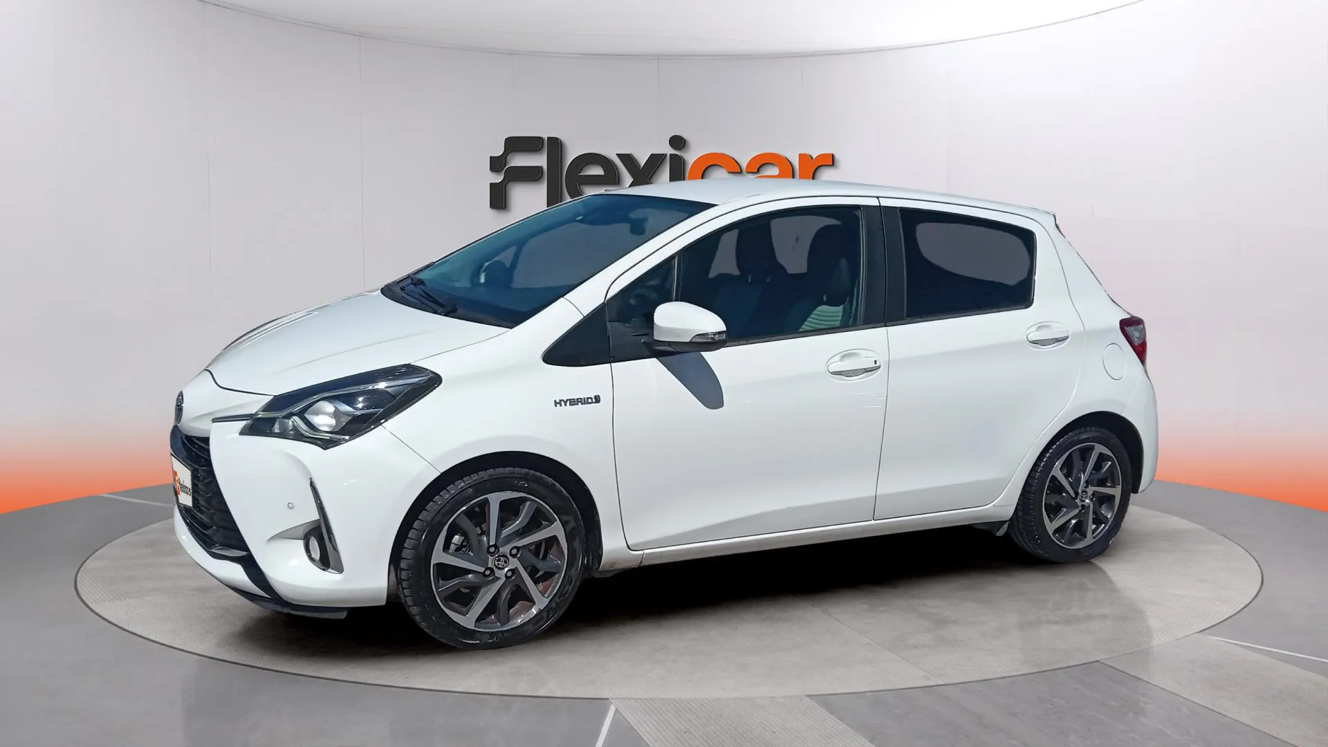Toyota Yaris 1.5 100H Active - foto 5