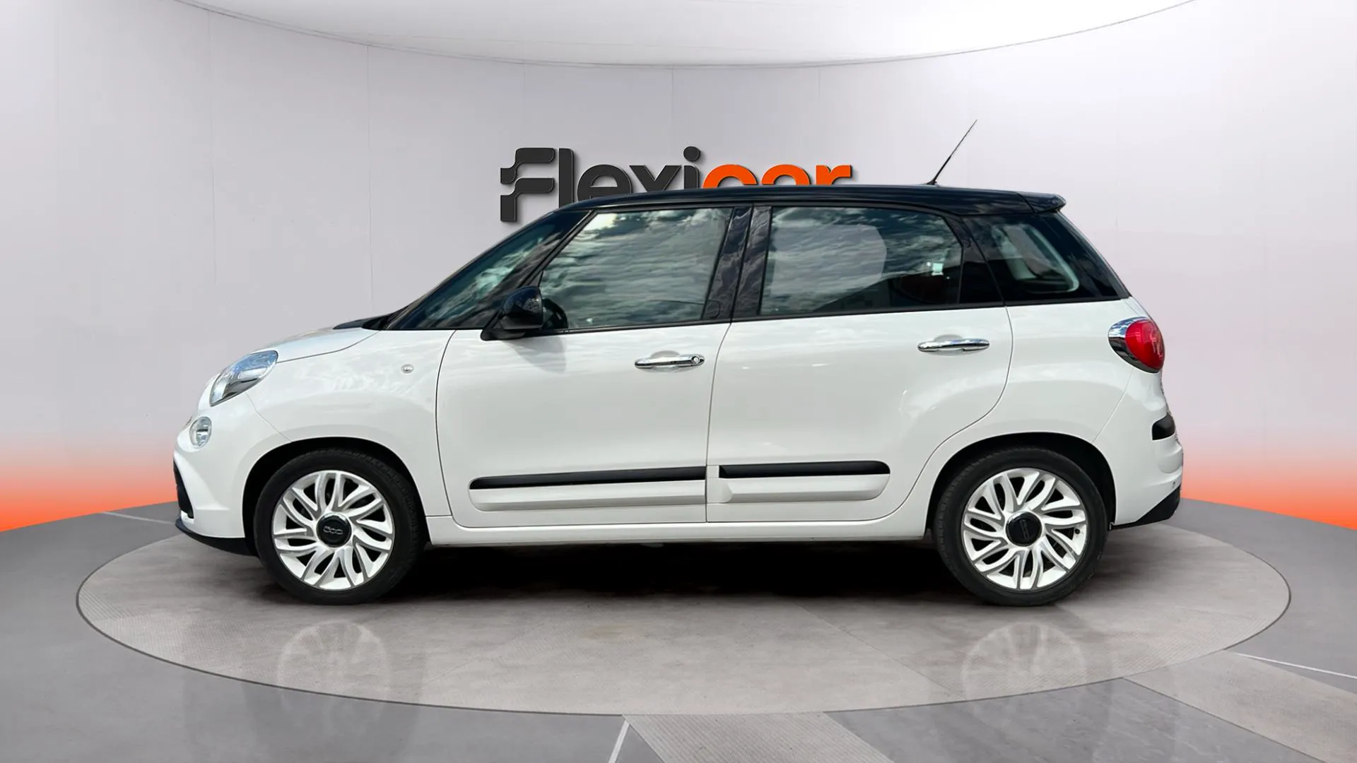 Fiat 500L 1.4 16v Lounge - foto 2