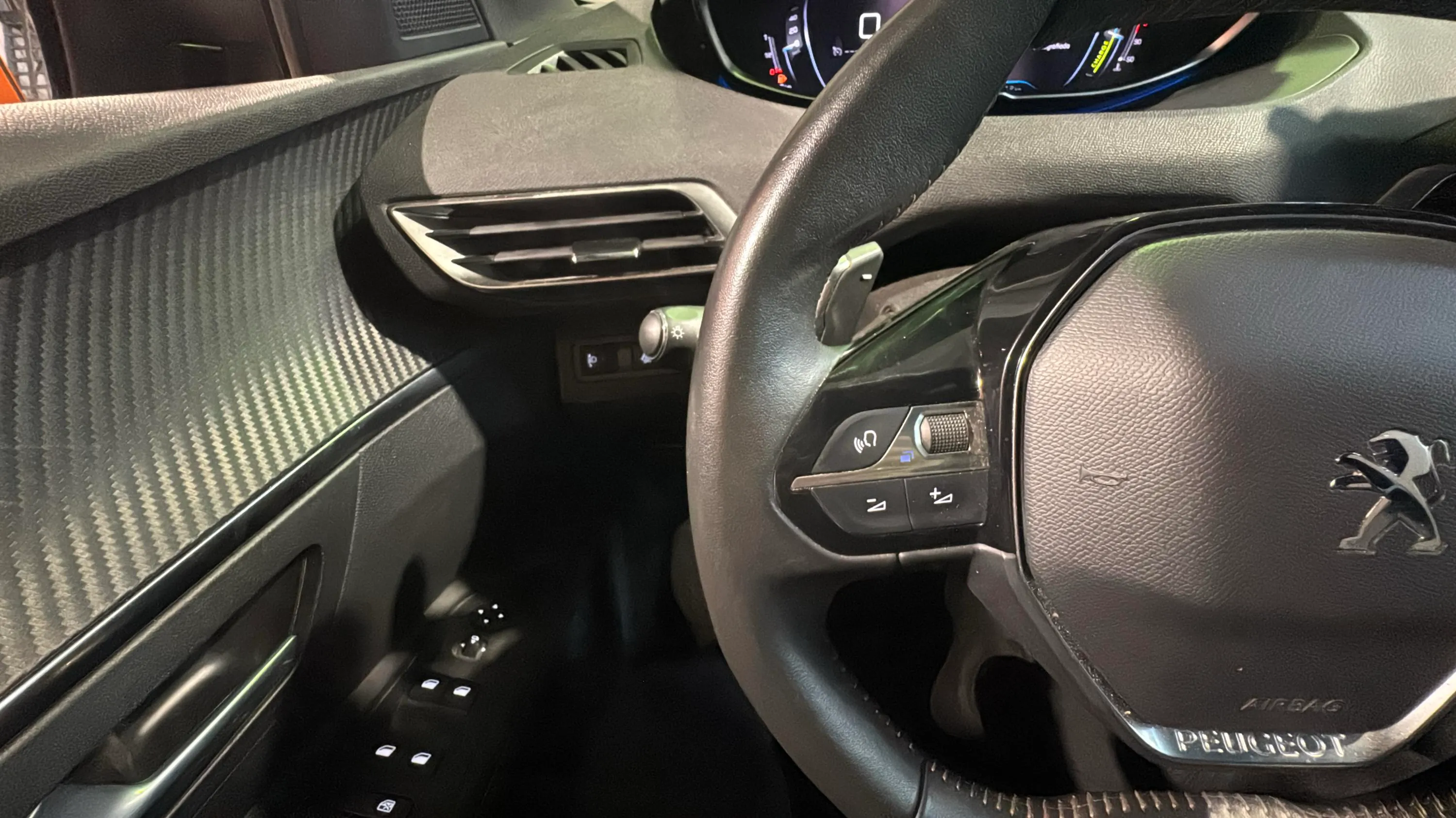 Peugeot 3008 1.2 Allure eDCS6 - foto 16