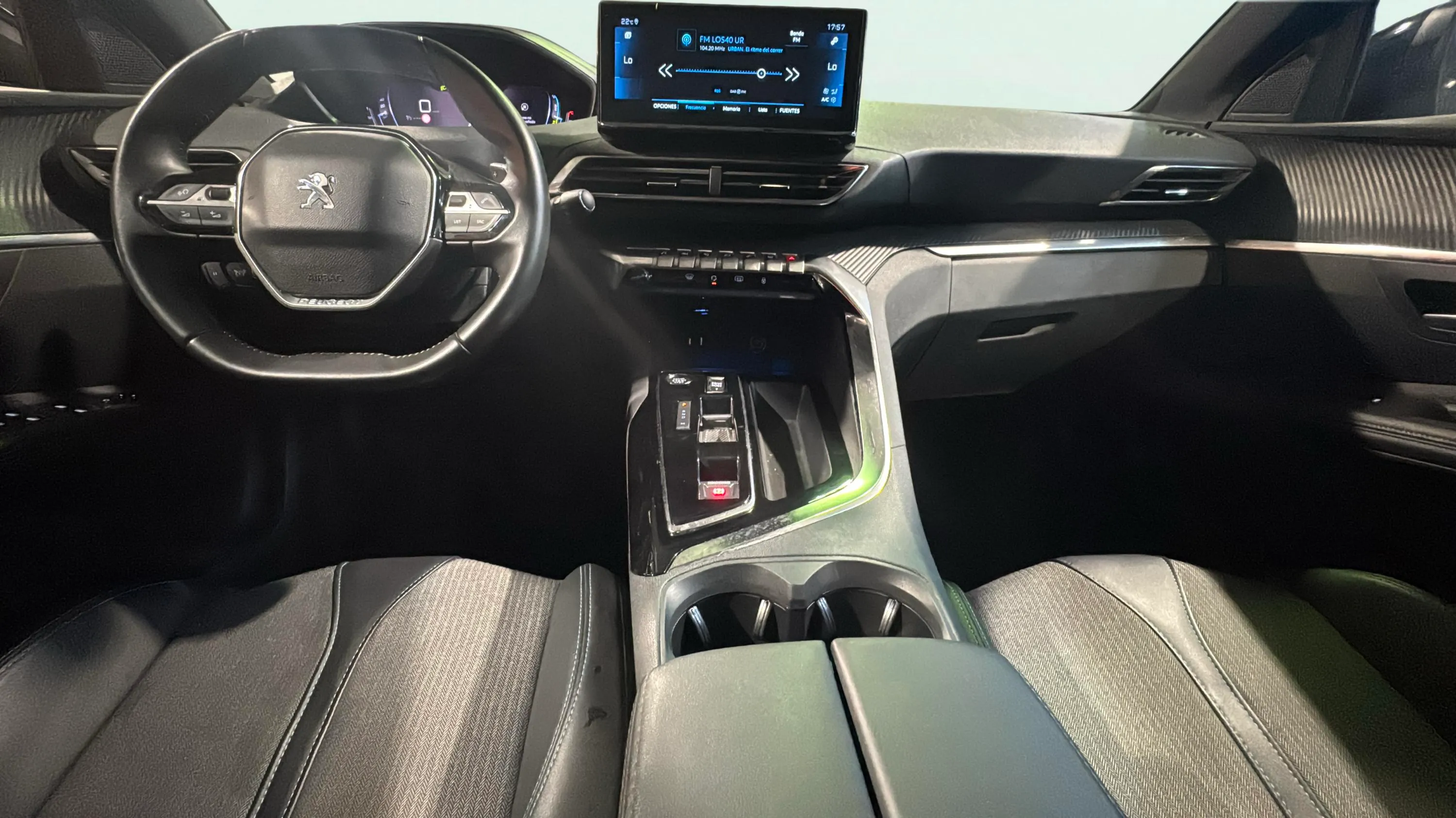 Peugeot 3008 1.2 Allure eDCS6 - foto 13