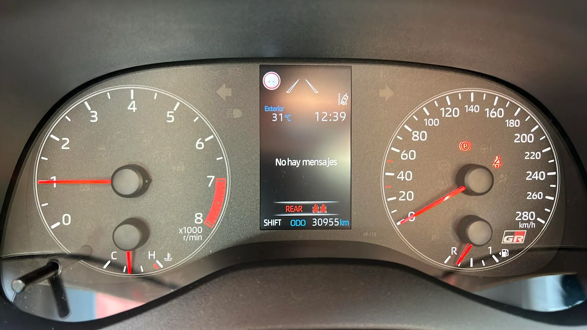 Toyota Yaris 1.6 RZ - foto 12