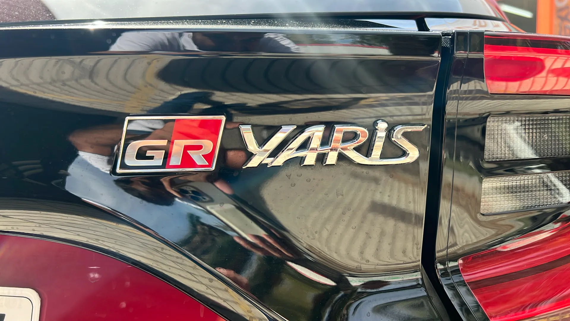 Toyota Yaris 1.6 RZ - foto 22