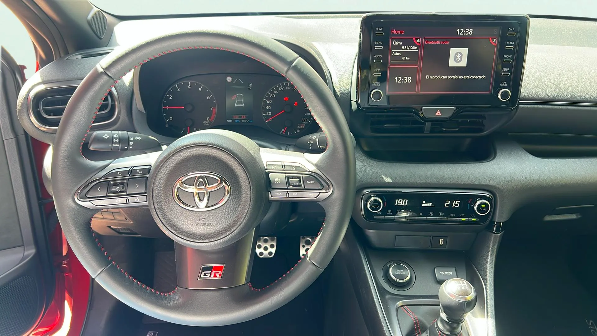 Toyota Yaris 1.6 RZ - foto 11