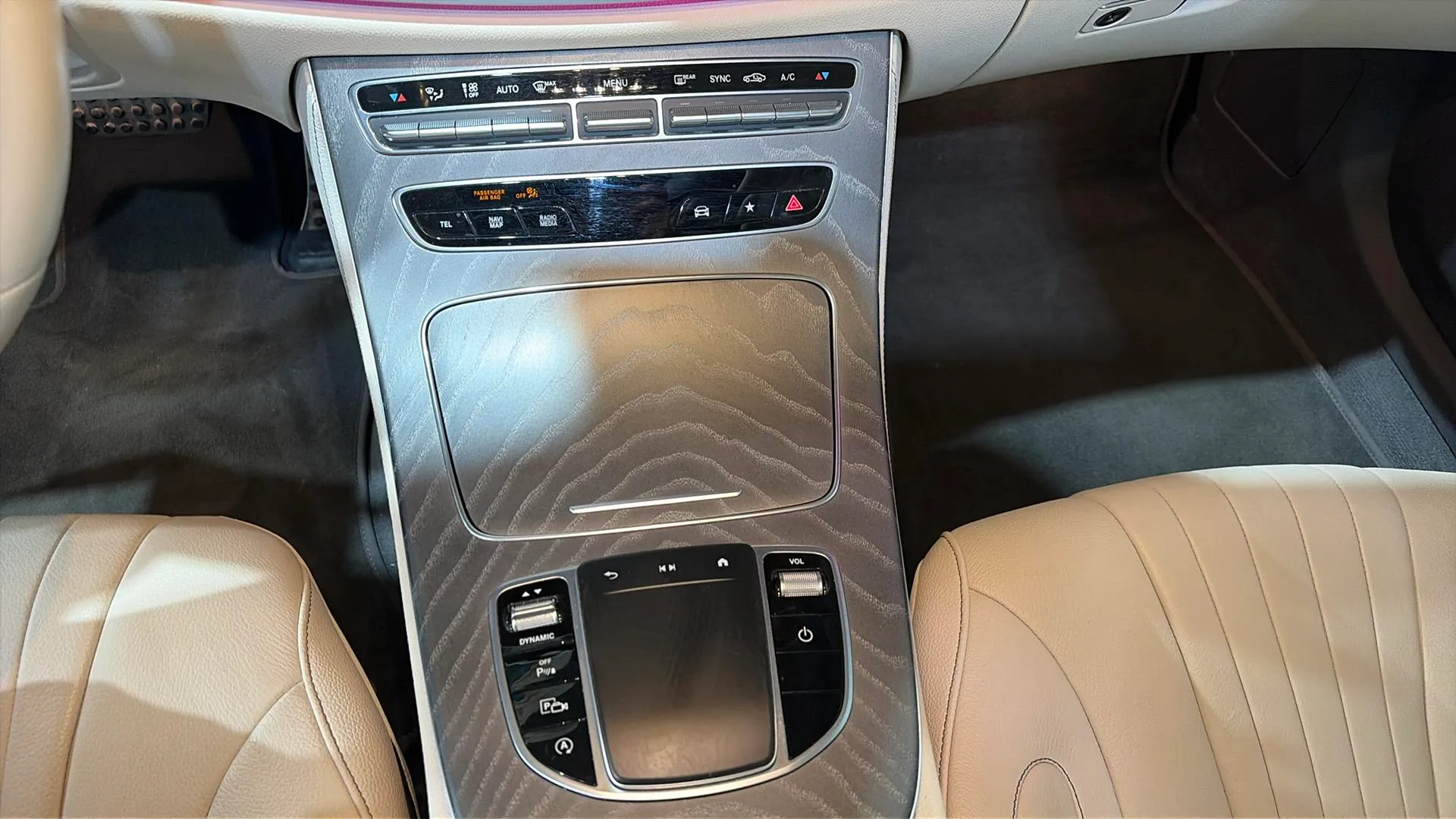 Mercedes-Benz CLS 220 d - foto 13