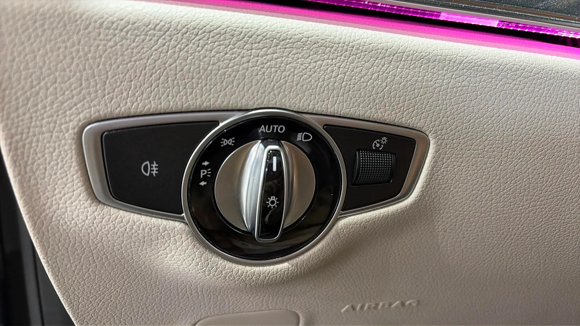 Mercedes-Benz CLS 220 d - foto 18