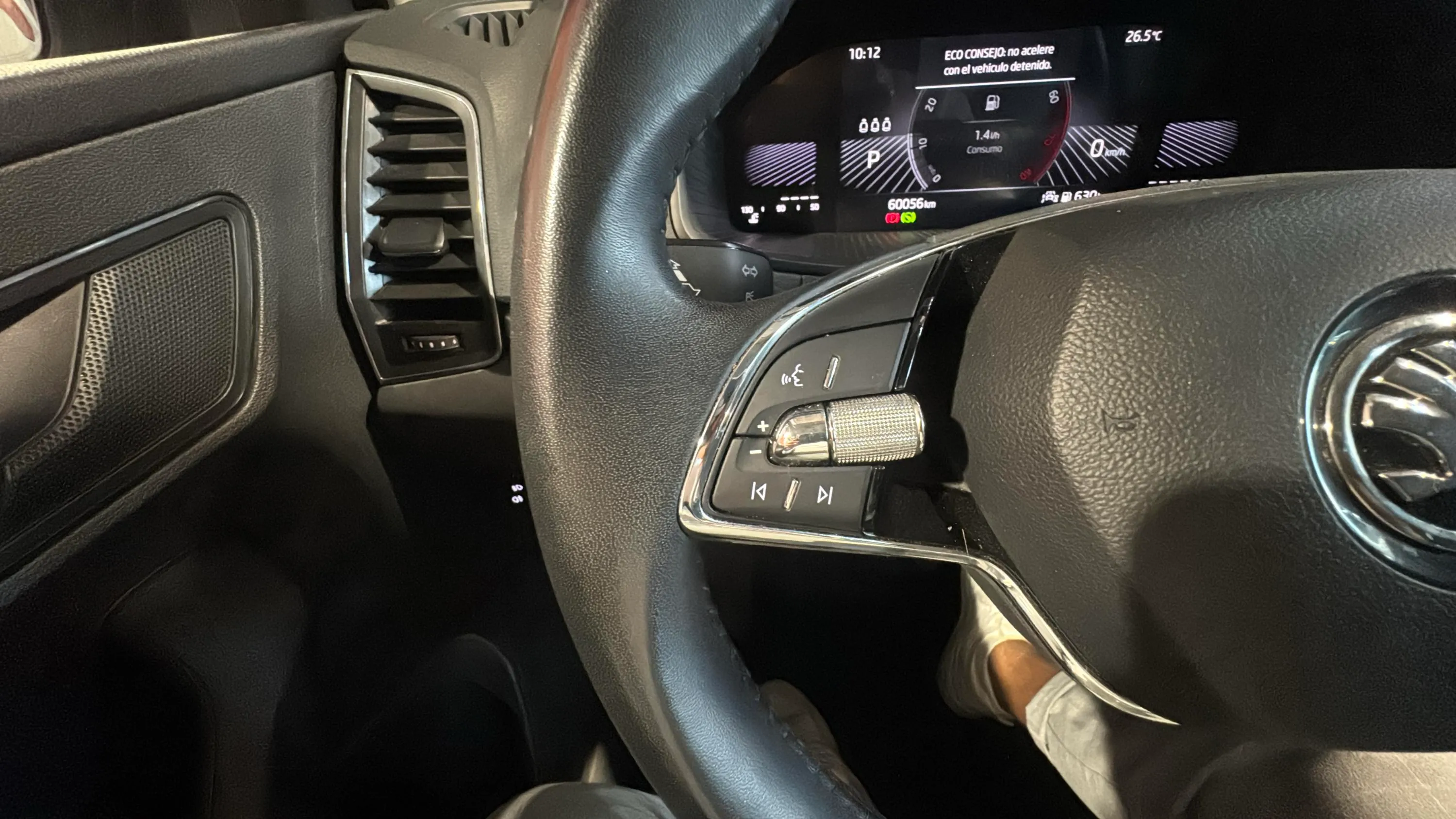 Škoda Karoq 1.5 TSI DSG ACT Selection - foto 17