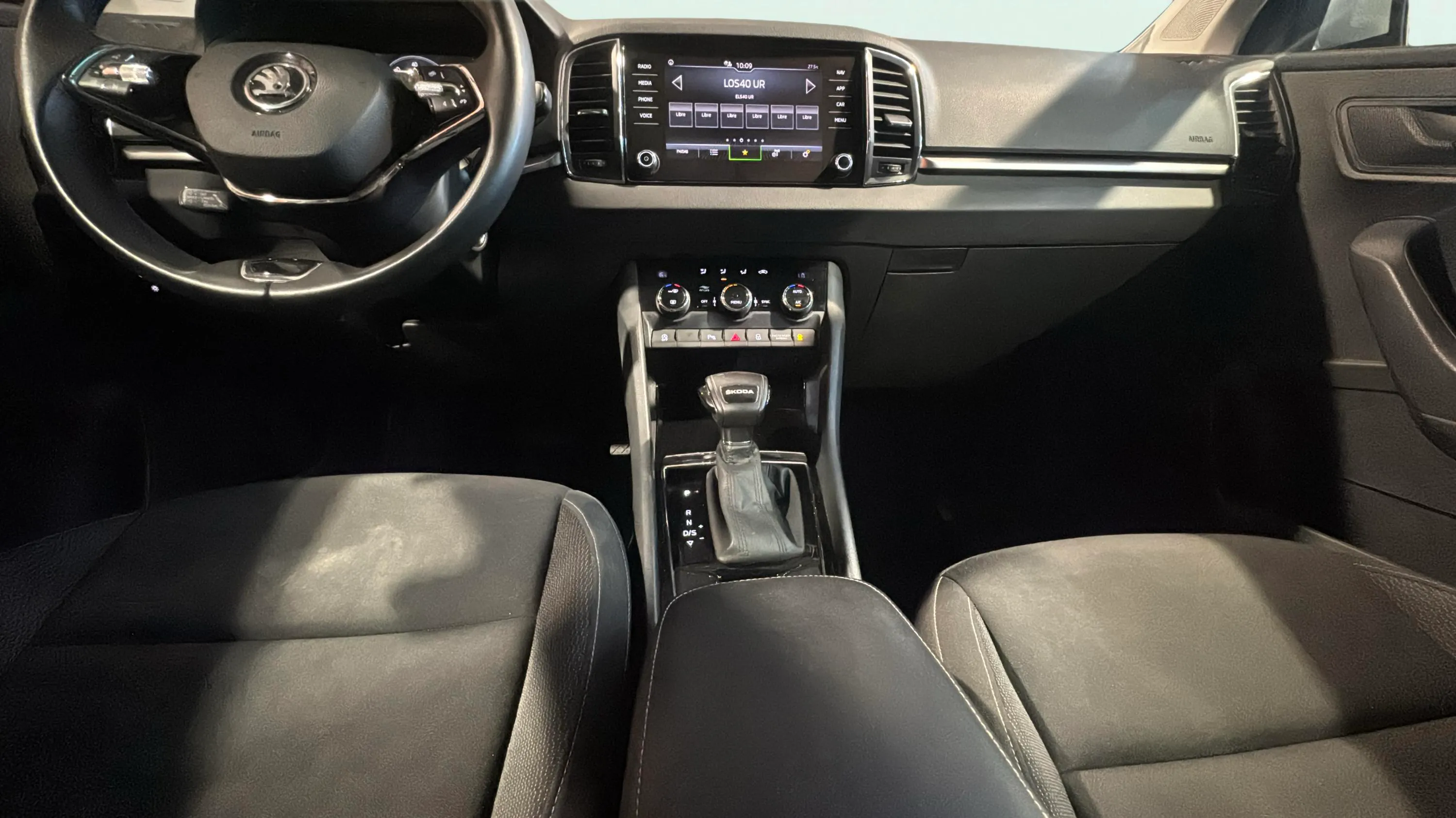 Škoda Karoq 1.5 TSI DSG ACT Selection - foto 12