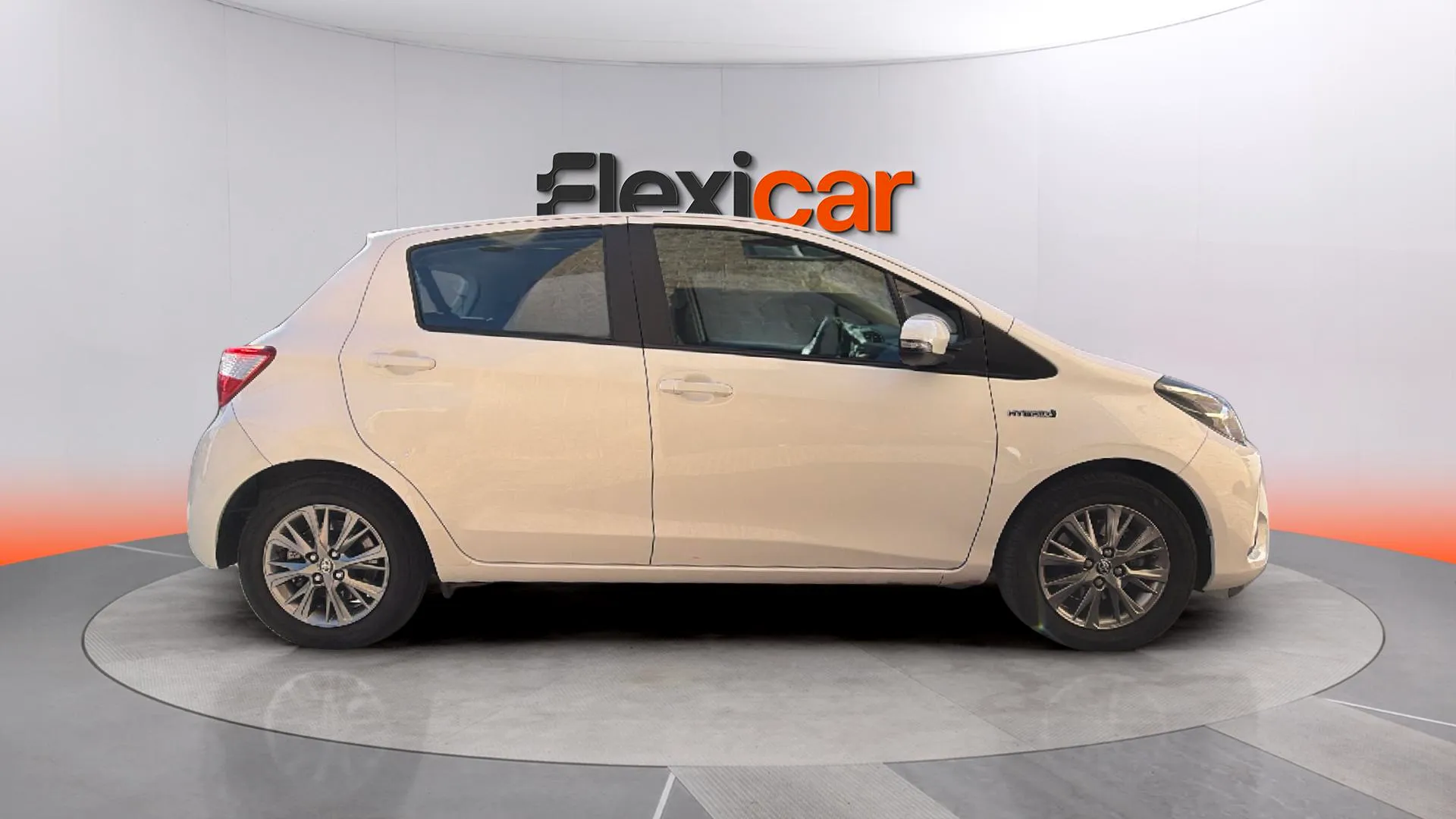Toyota Yaris 1.5 Hybrid Active - foto 8